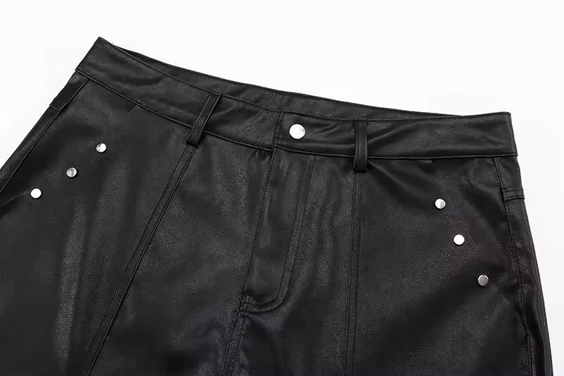 Japanese Brand Gothic Punk Streetwear PU Leather Rhinestone Shorts Size US 34 / EU 50 - 3 Thumbnail