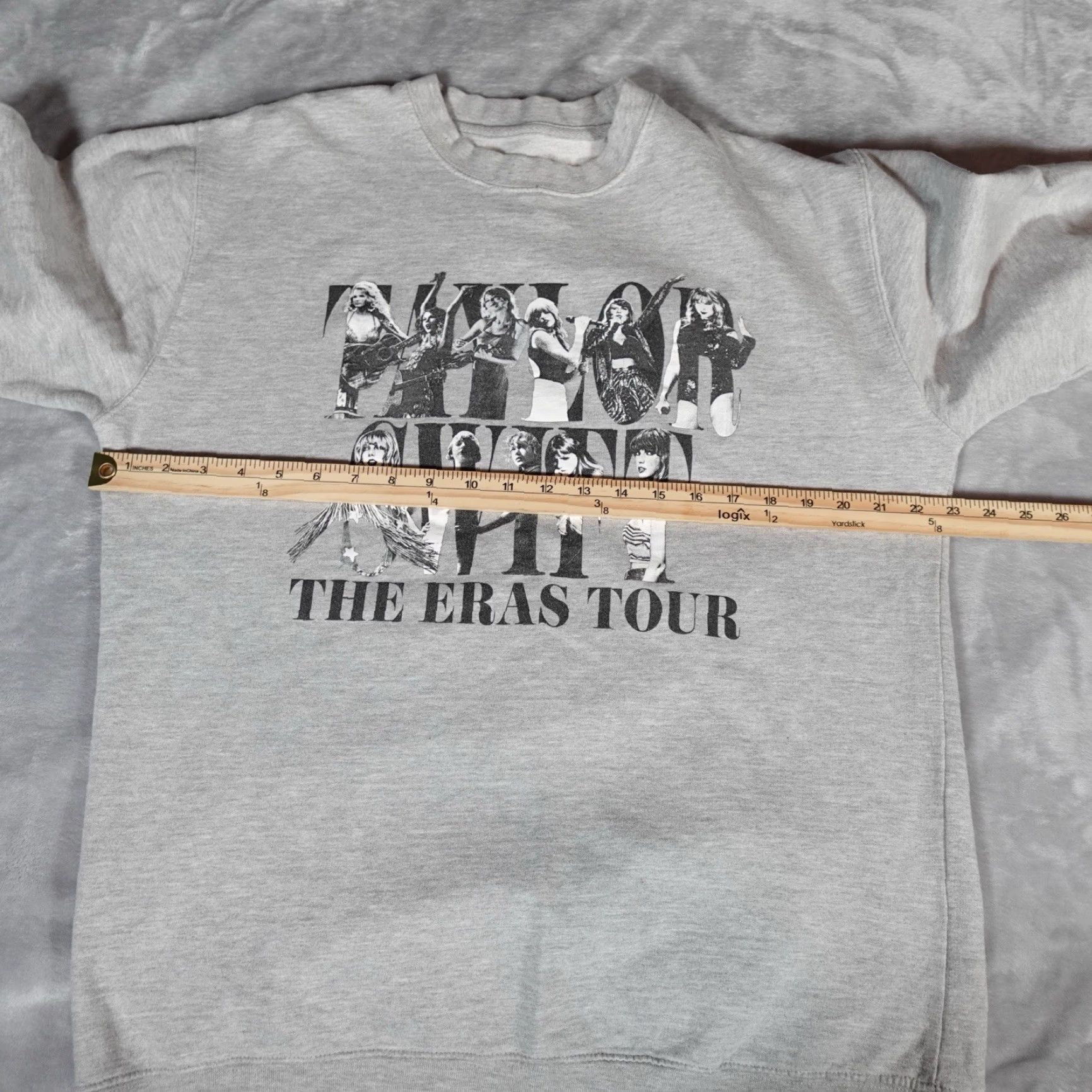 Vintage Taylor Swift The Eras Tour Crewneck Sweatshirt Mens XL Slim Fit Gray Size US XL / EU 56 / 4 - 7 Thumbnail