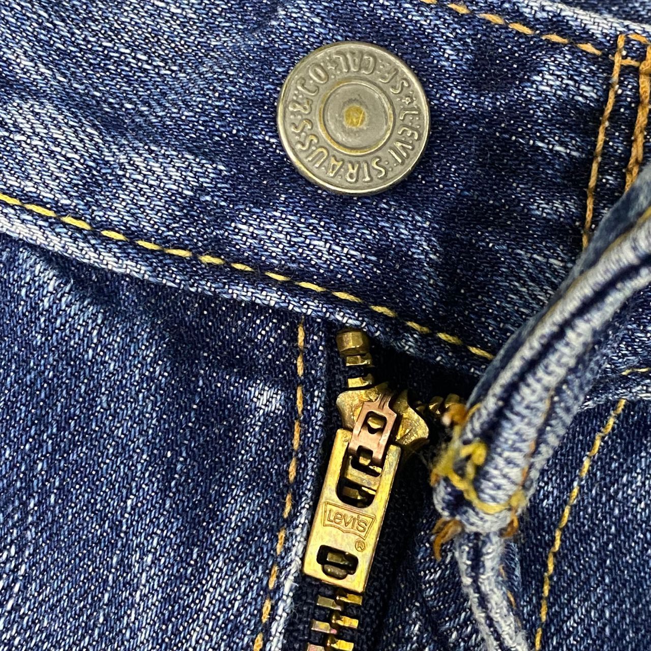 Levi's 💥Best Offer💥Vintage Levis Lot 702 Distressed Denim Size US 31 - 16 Thumbnail