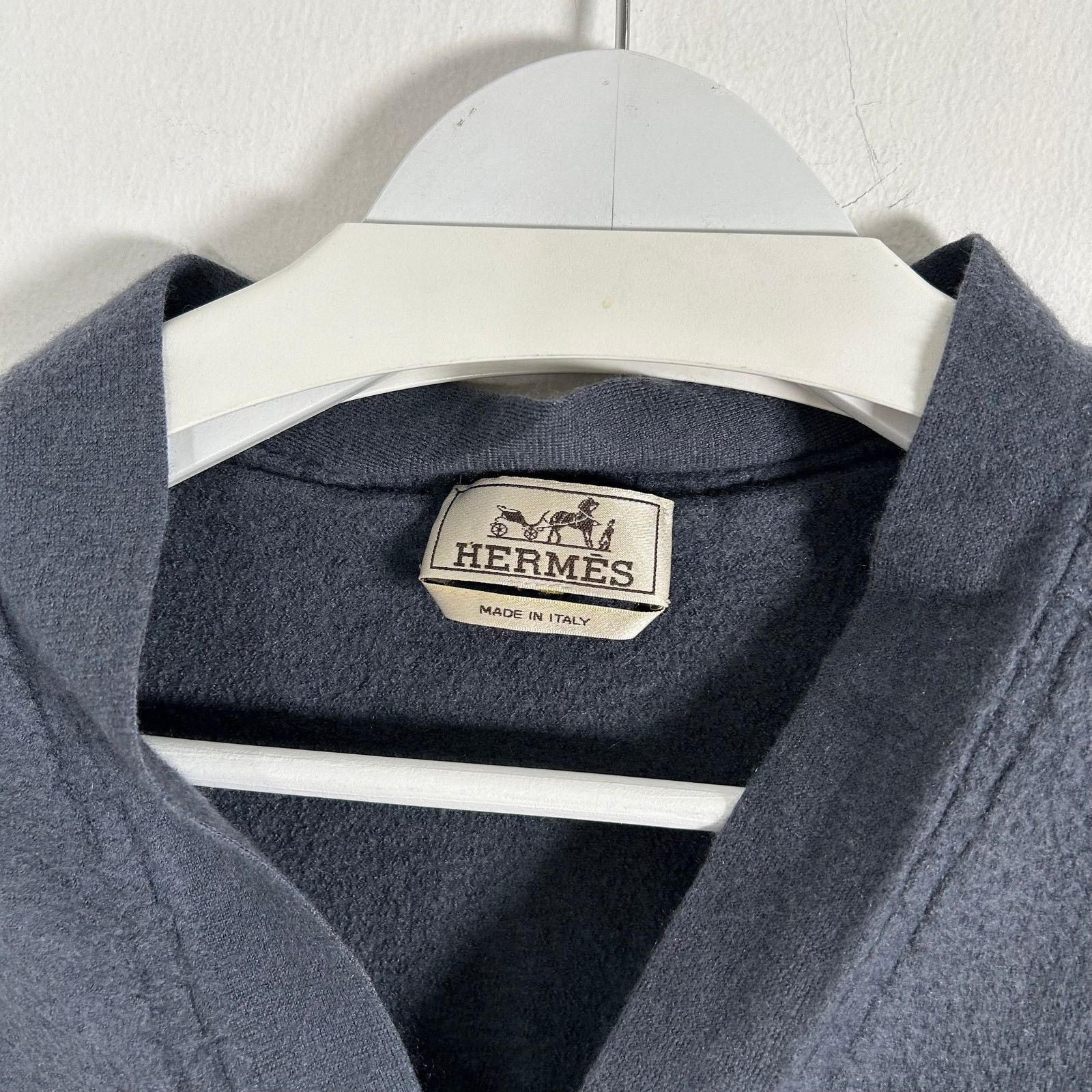 Hermes Hermes Grey Cashmere Button-Up Sweater Size S Size S / US 4 / IT 40 - 3 Thumbnail