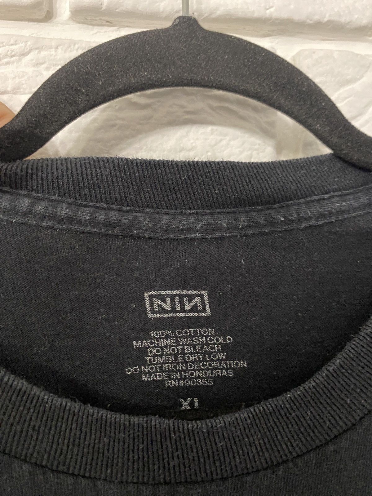 Band Tees Nine Inch Nails Long Sleeve Tee Size US XL / EU 56 / 4 - 6 Thumbnail