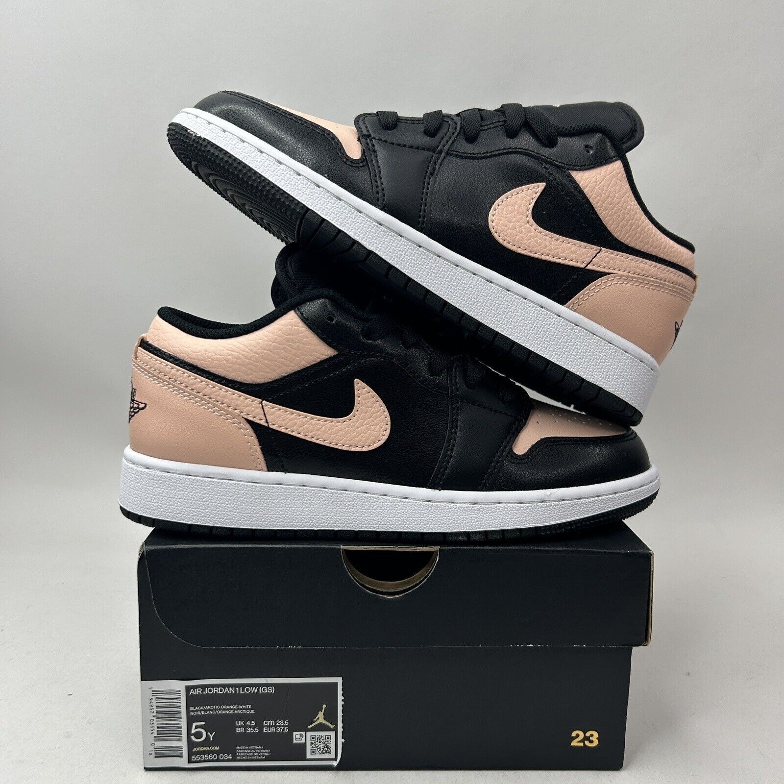 Jordan Brand Nike Air Jordan 1 Low Retro GS “Crimson Tint” 2023 Size US 6.5 / IT 36.5 - 1 Thumbnail