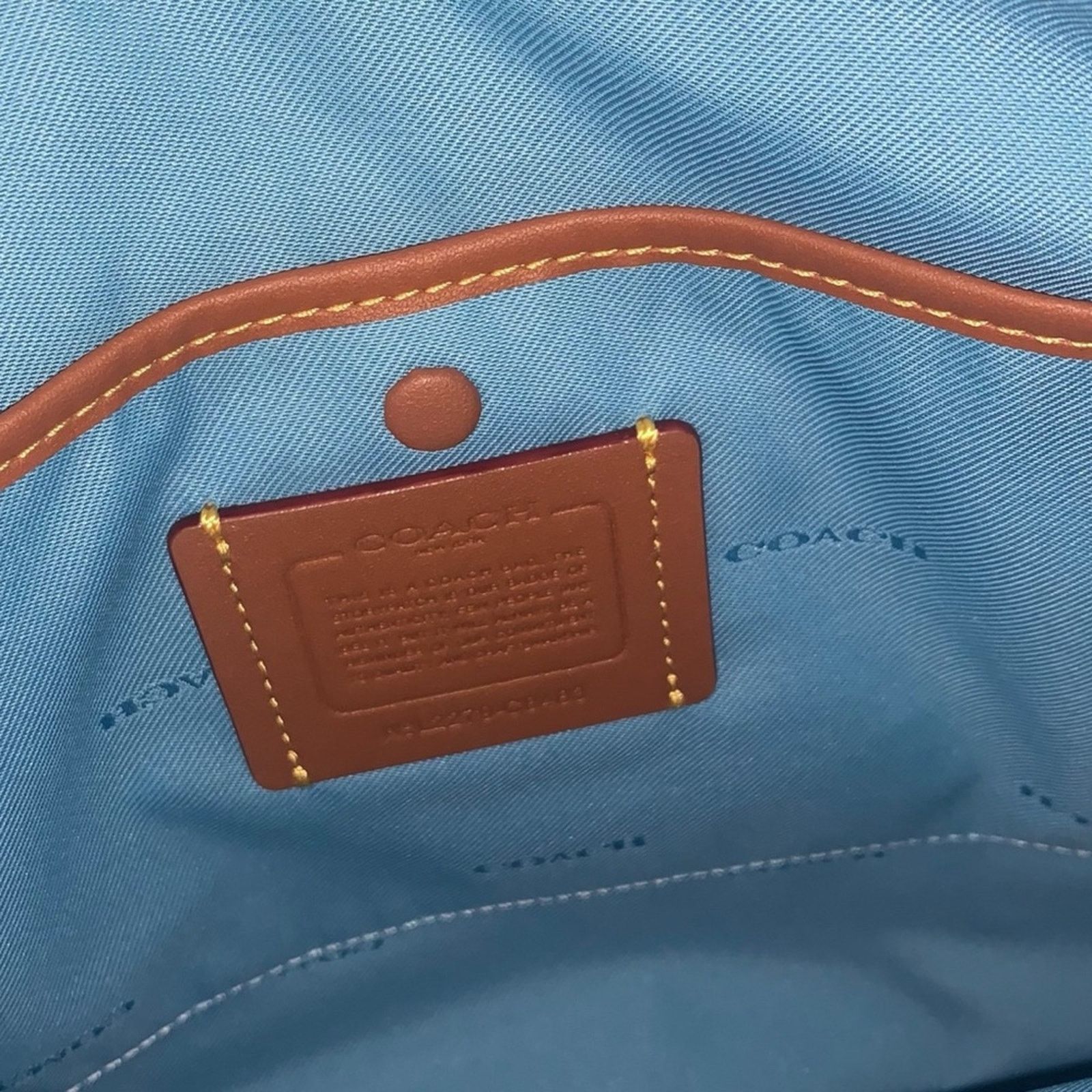Coach NWT Coach Chaise Leather Crossbody perfect spring blue Size ONE SIZE - 3 Thumbnail