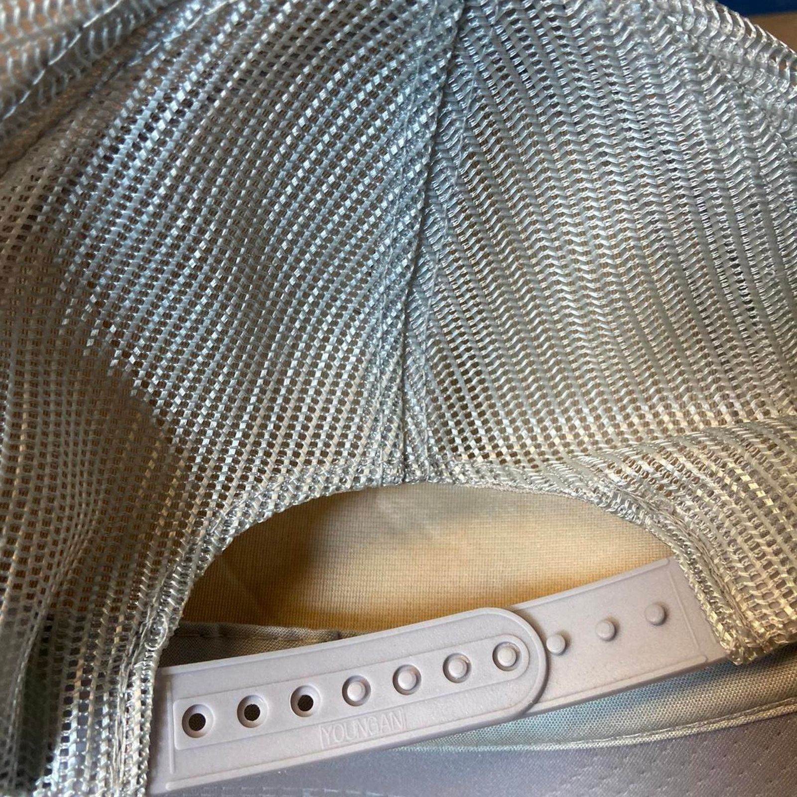 Starter Museum of automobiles trucker hat Size ONE SIZE - 4 Thumbnail