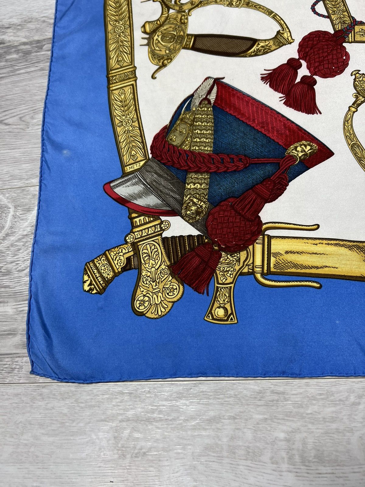 Hermes × Vintage Vintage HERMES CARRE 90 GRAND UNIFORME J. Metz Silk Scarf Size ONE SIZE - 6 Thumbnail