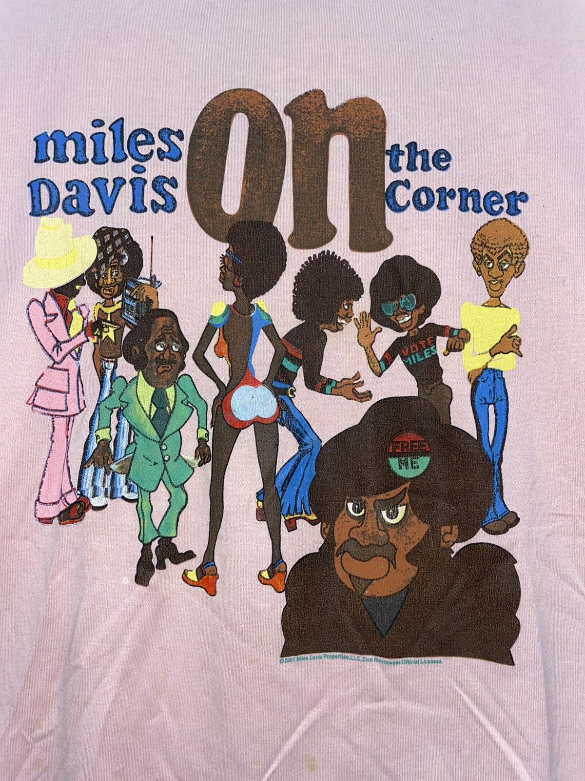 Vintage Vintage 2001 Miles Davis On The Corner T-Shirt Size US L / EU 52-54 / 3 - 2 Thumbnail
