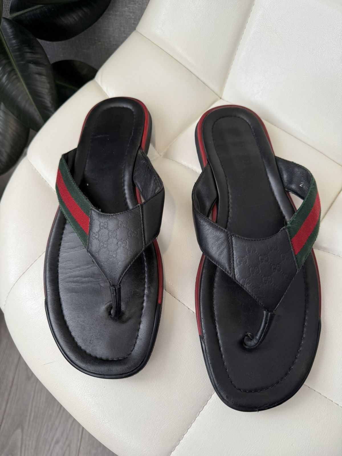 Gucci Gucci Black Leather Flip Flops Sandals GG Web Stripe Slides Size US 11 / EU 44 - 16 Thumbnail