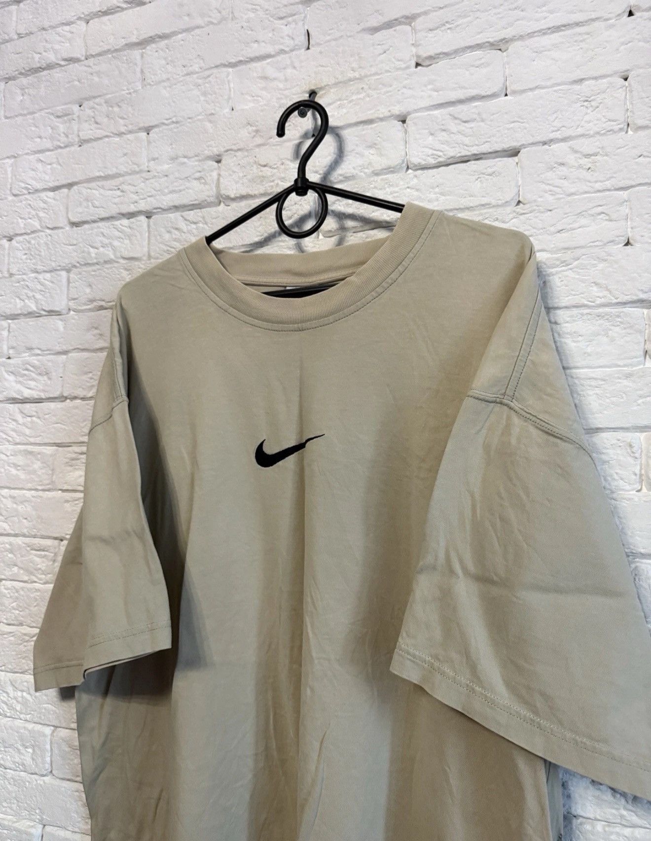 Nike Vintage Nike Tshirt Big Monogram Logo Sz XXL Size US XXL / EU 58 / 5 - 3 Thumbnail
