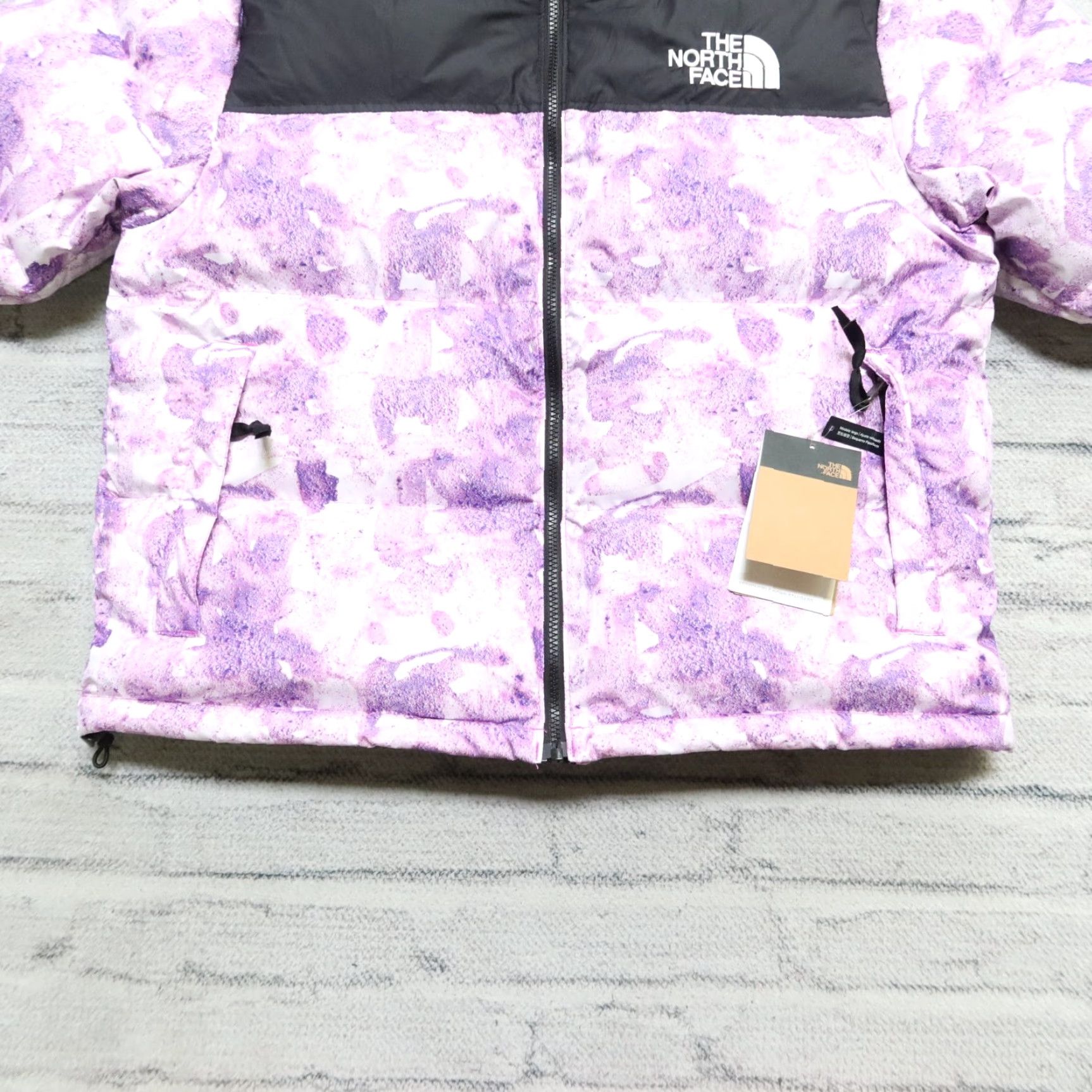 The North Face Nike North Face 1996 Nuptse Print Quilted Down Jacket Womens XL Purple Size XL / US 12-14 / IT 48-50 - 3 Thumbnail