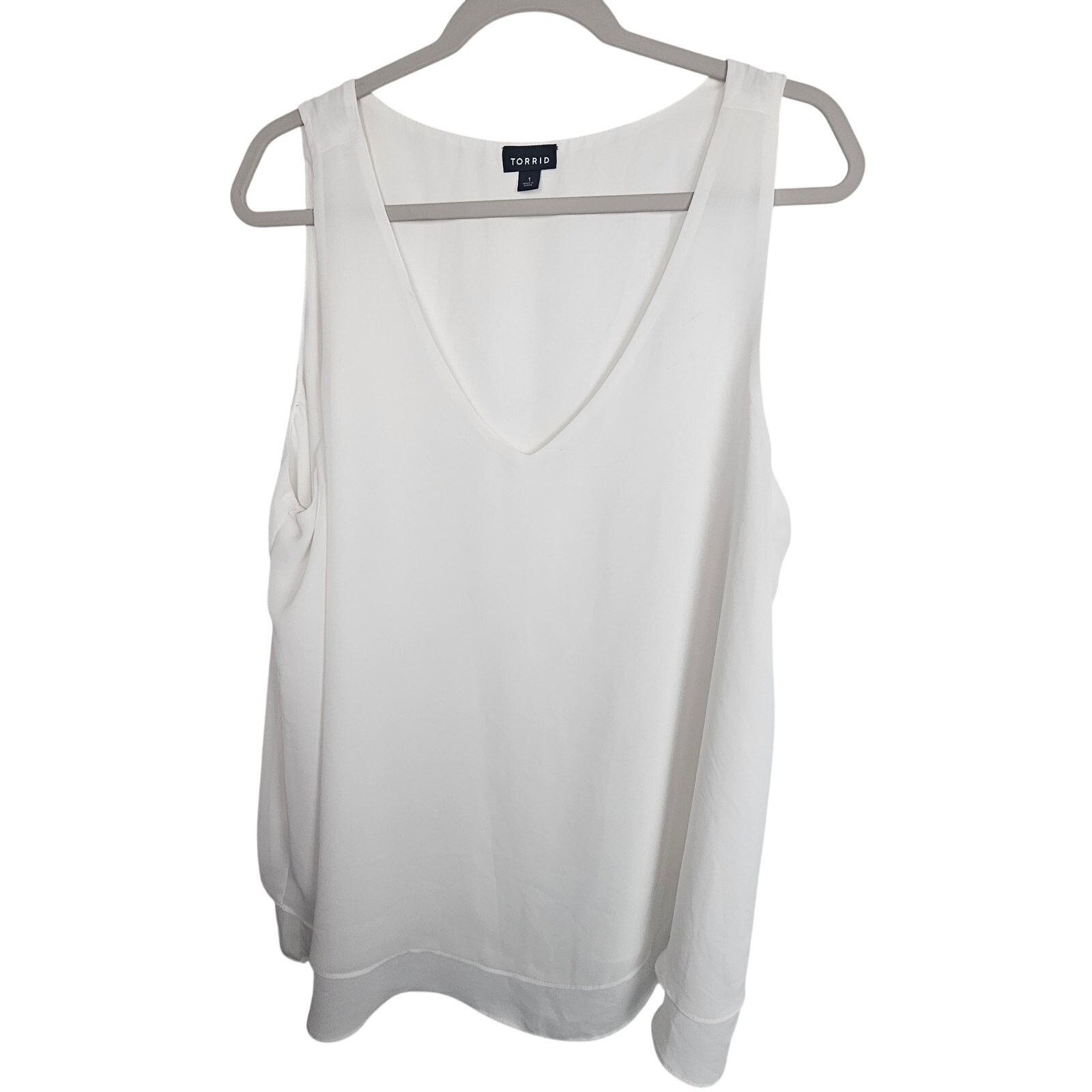 Torrid Torrid Flowy V-Neck Tank Top Plus Size 1X Minimalist Summer Size XL / US 12-14 / IT 48-50 - 1 Thumbnail