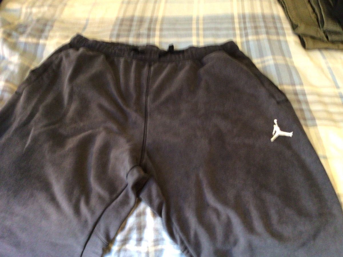 Jordan Brand Jordan sweatpants Size US 42 / EU 58 - 3 Thumbnail