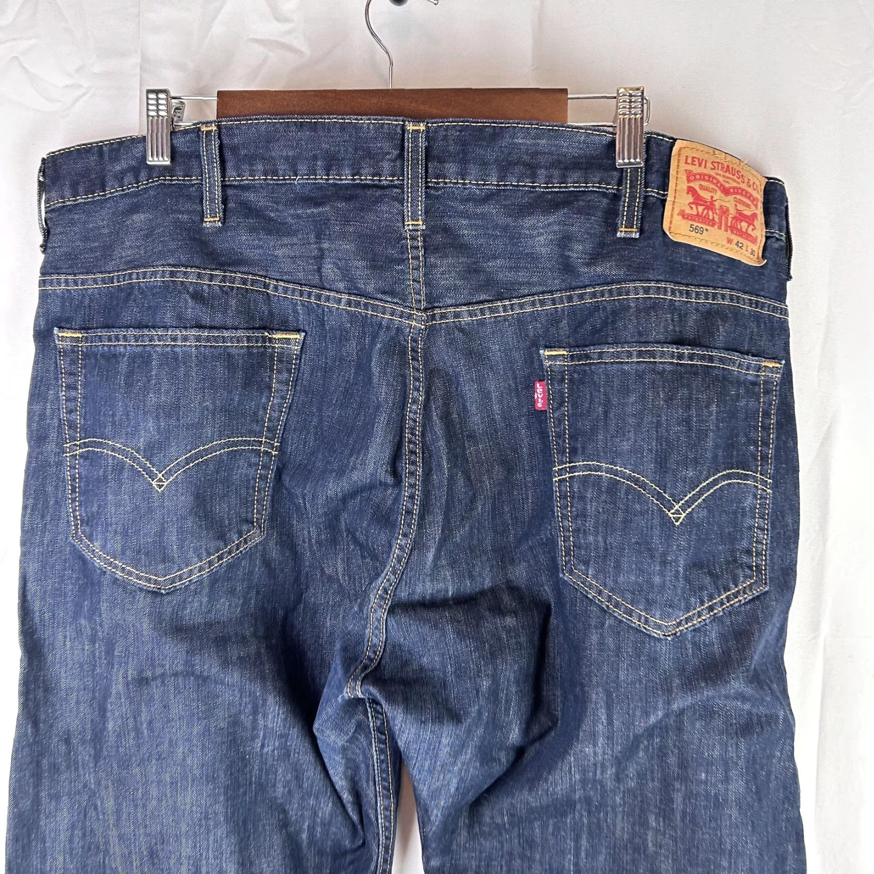 Levi's Levi's 569 Jeans Mens 42x30 Dark Indigo Wash Loose Straight Denim Pants Regular 42 Inseam 28in Blue 5-Pocket Mens Fit: Relaxed Mens Size US 42 / EU 58 - 7 Thumbnail