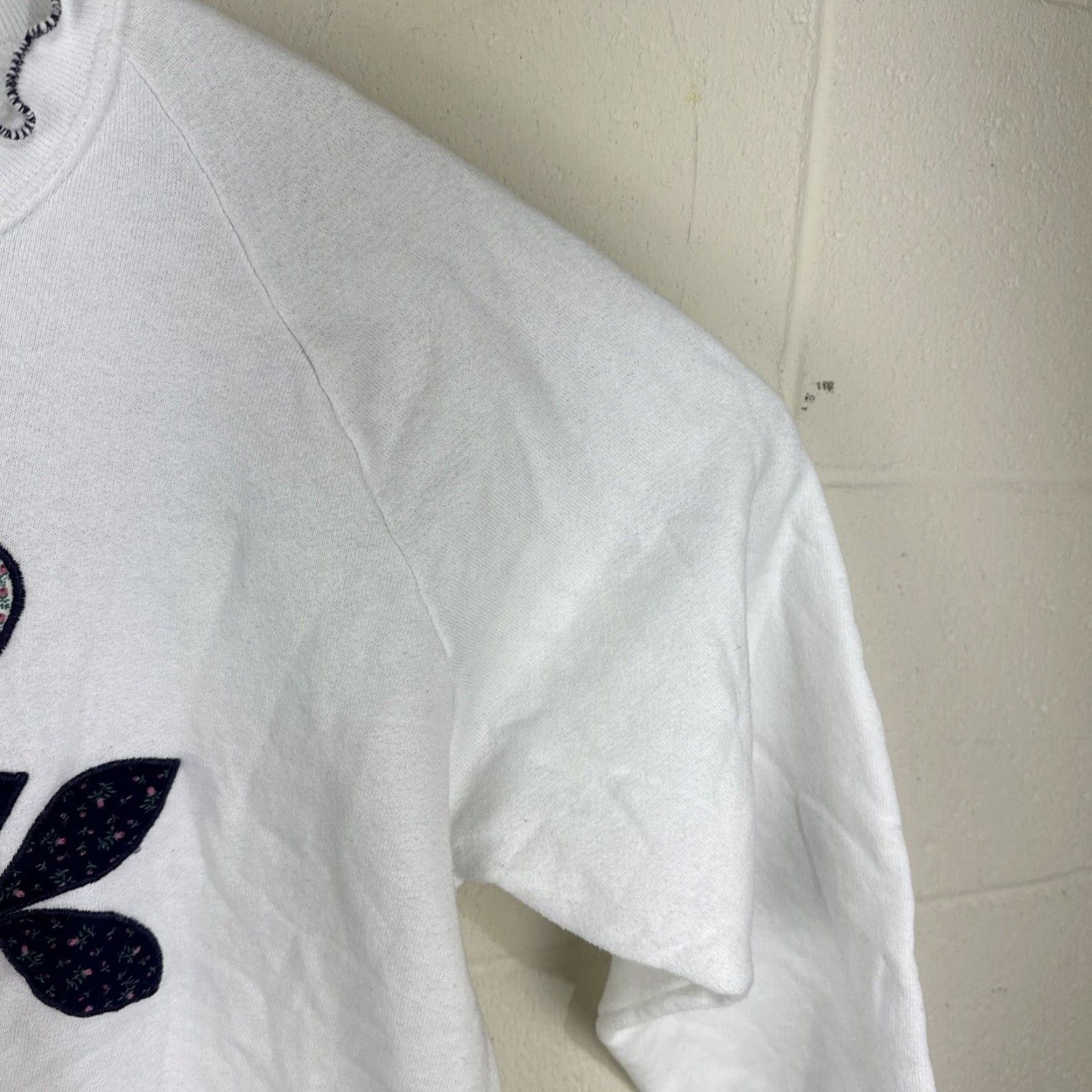 Jerzees VINTAGE Grandma Core Sweatshirt White Heart Patchwork Adult Large USA Made Jerseys Size US L / EU 52-54 / 3 - 6 Thumbnail