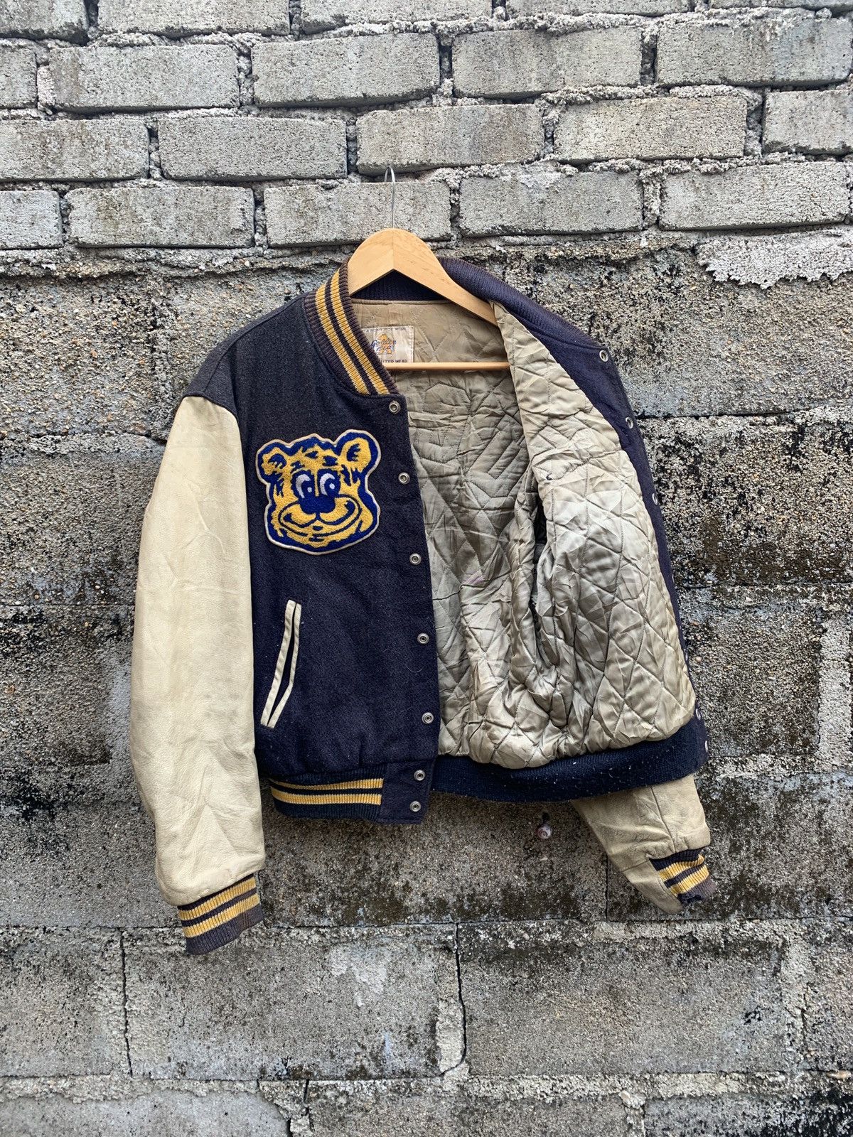 Golden Bear Rare🔥🔥Golden Bear Ucla Leather Sleeves Wool Varsity Jacket Size US M / EU 48-50 / 2 - 9 Thumbnail