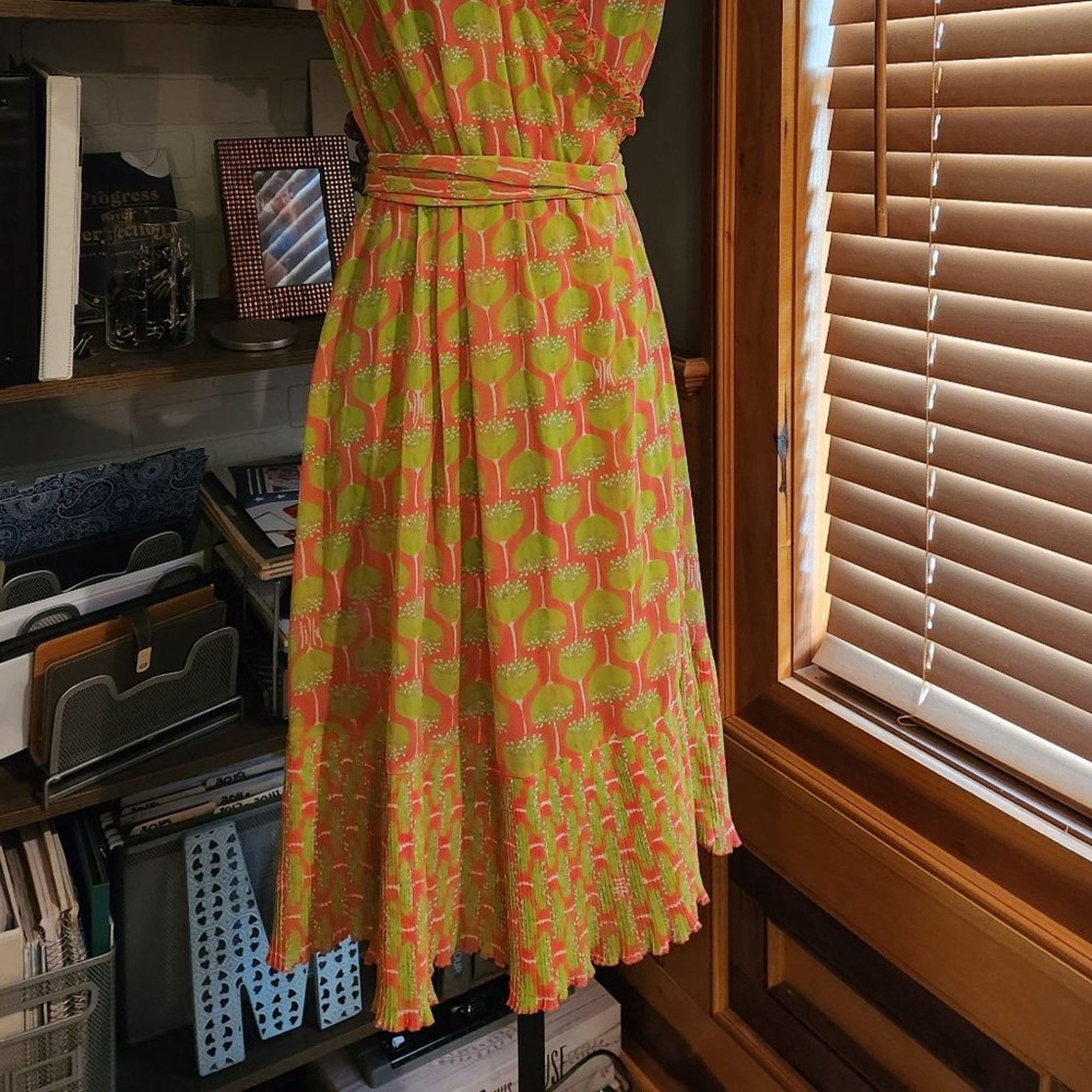 Lilly Pulitzer Lilly Pulitzer "Driscoll" Chiffon Wrap Dress - Worn Once Size M / US 6-8 / IT 42-44 - 2 Thumbnail