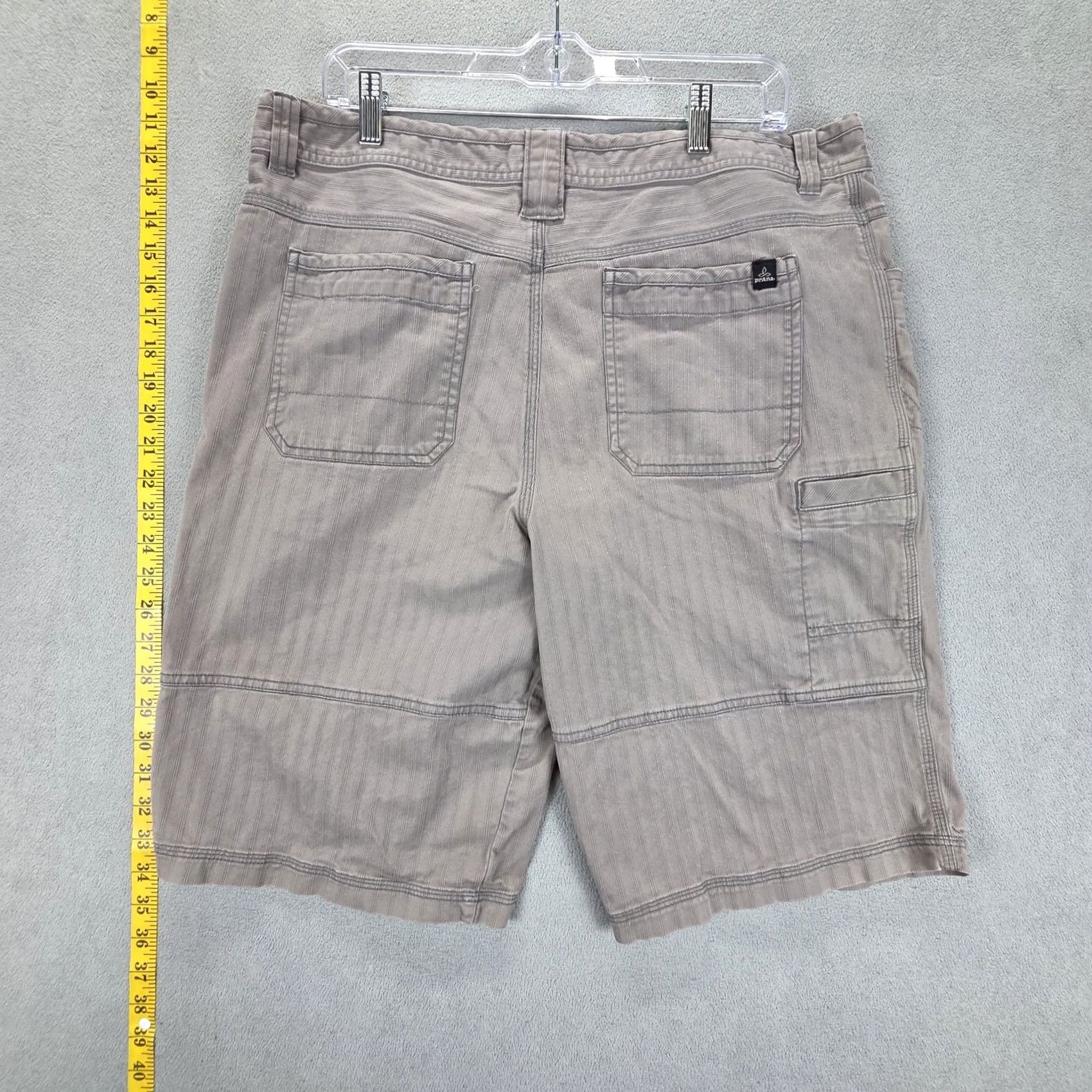 Prana PrAna Mens Cargo Shorts 36 Gray Breathe Canvas Striped Stretch 11 Outdoor Casual Belt Loop Shorts Mens Size US 36 / EU 52 - 4 Thumbnail