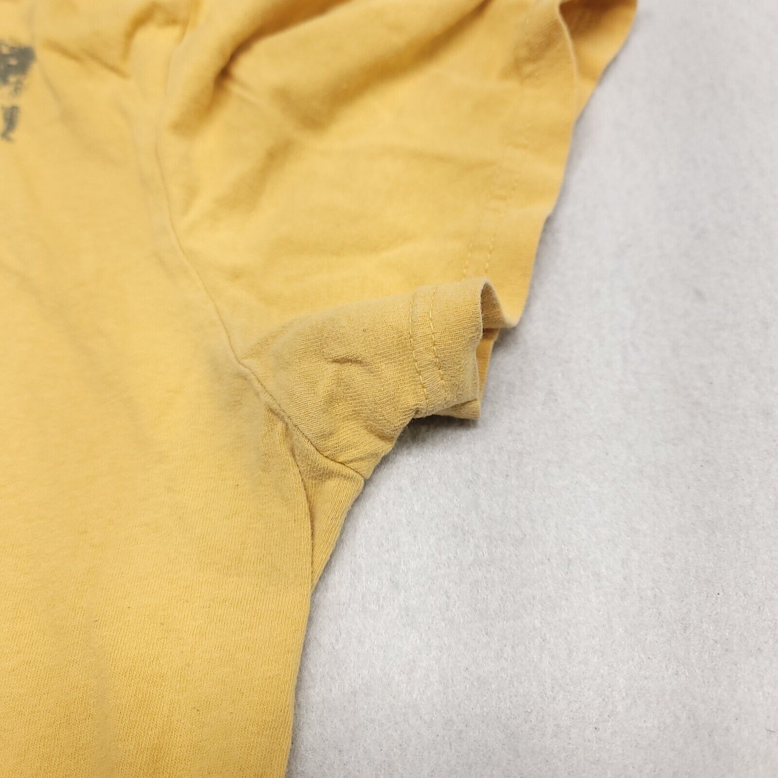American Eagle Outfitters American Eagle Casual Graphic Shirt Mens Size Medium Yellow Size US M / EU 48-50 / 2 - 11 Thumbnail
