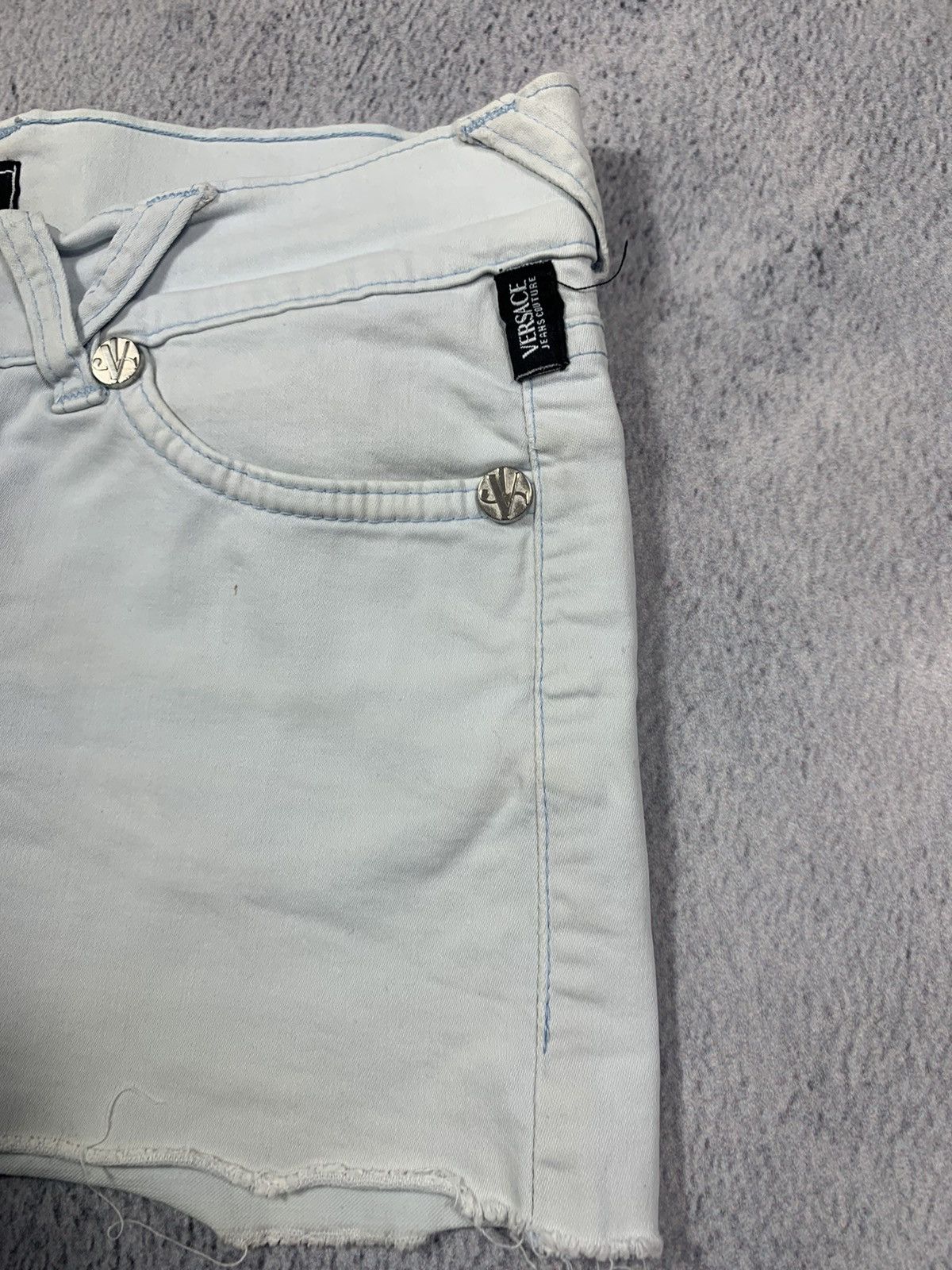 Versace × Versace Jeans Couture × Vintage Vintage Y2K Versace Jeans Couture cropped faded denim shorts Size 26" / US 2 / IT 38 - 5 Thumbnail