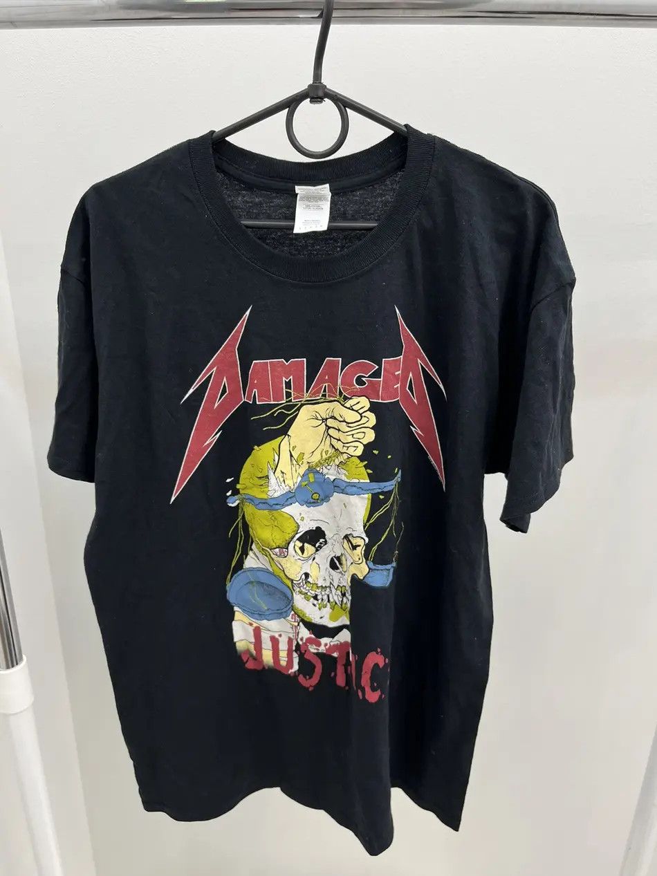 Metallica Metallica 2018 Vintage Big Logo TShirt Skull Damaged Justice Size US L / EU 52-54 / 3 - 1 Thumbnail