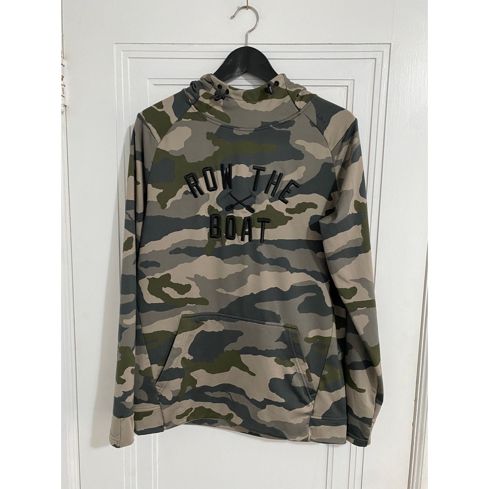 NCAA Minnesota Gophers Row the Boat UNRL Brand Camo Hoodie Size S Size US S / EU 44-46 / 1 - 1 Thumbnail