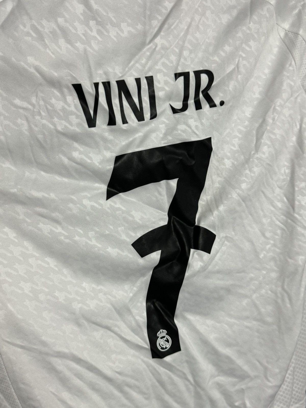 Adidas KIDS New Real Madrid 24/25 Home Vinicius Jr Football Jersey Size US XS / EU 42 / 0 - 3 Thumbnail