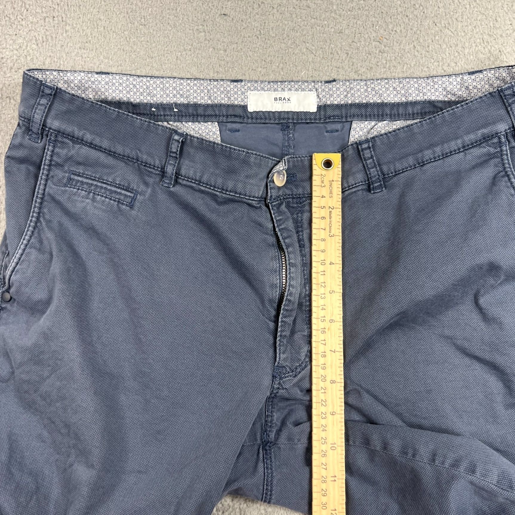 Duluth Trading Company Duluth Trading Co Flex Ballroom Khakis Shorts Mens 44 Blue Relaxed Fit 10 Inseam Size US 44 / EU 60 - 5 Thumbnail