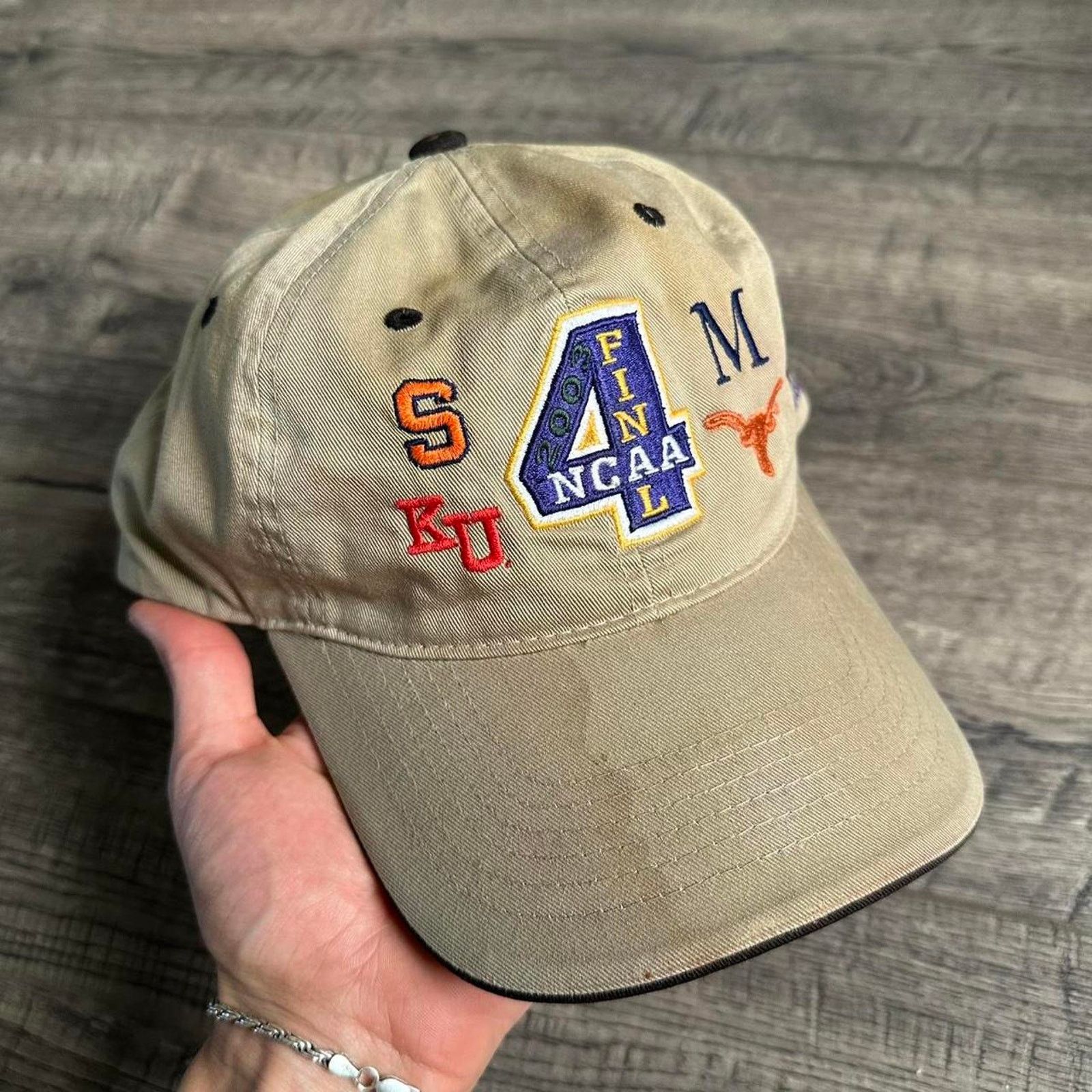 NCAA × Vintage Vintage New Orleans NCAA Final Four College Basketball Hat Size ONE SIZE - 1 Thumbnail