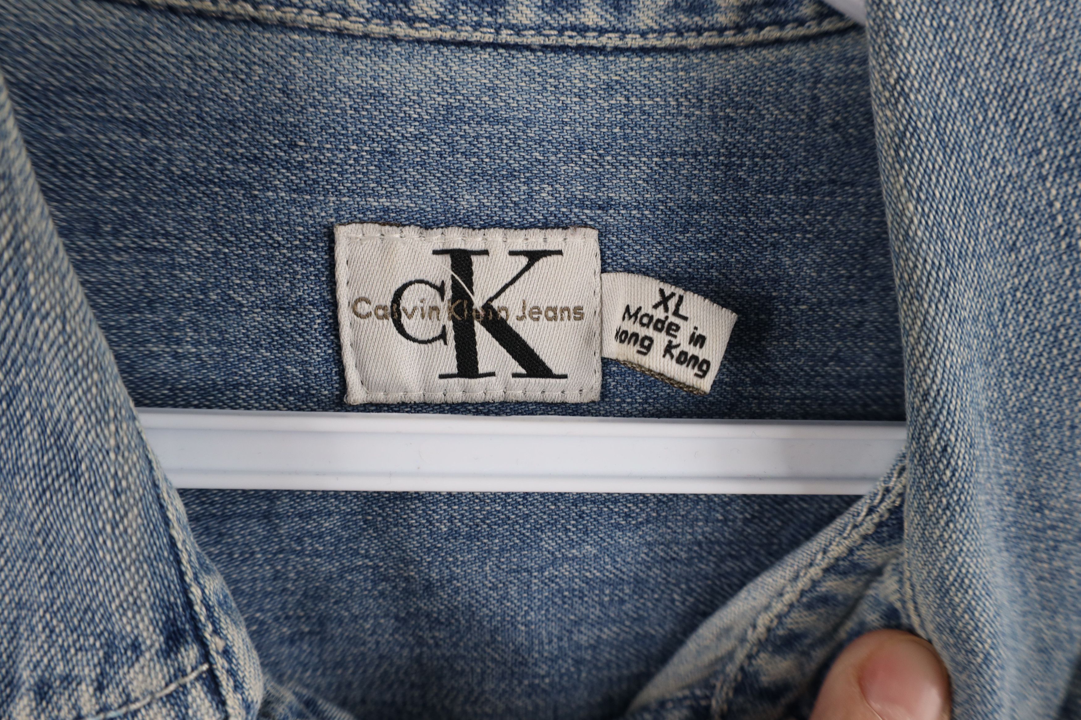 Calvin Klein × Vintage Vintage 90s Calvin Klein Denim Jean Collared Button Shirt Size US XL / EU 56 / 4 - 10 Thumbnail