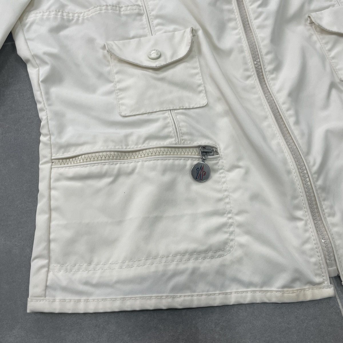 Moncler Authentic Moncler Women Jacket Size 3 (M) Size M / US 6-8 / IT 42-44 - 6 Thumbnail