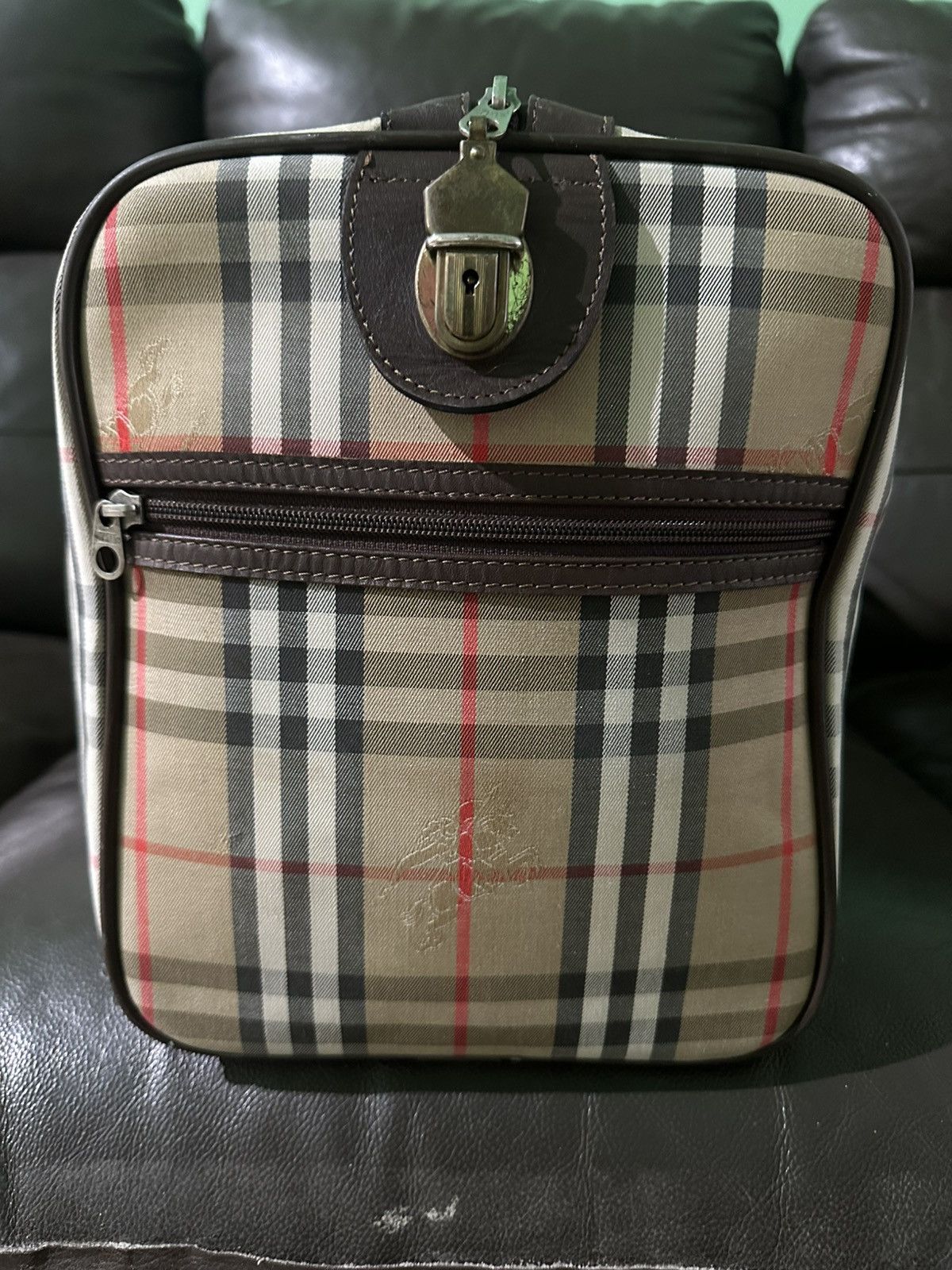 Burberry × Designer × Vintage Vintage 90s burberrys beige nova check travel bag Size ONE SIZE - 3 Thumbnail