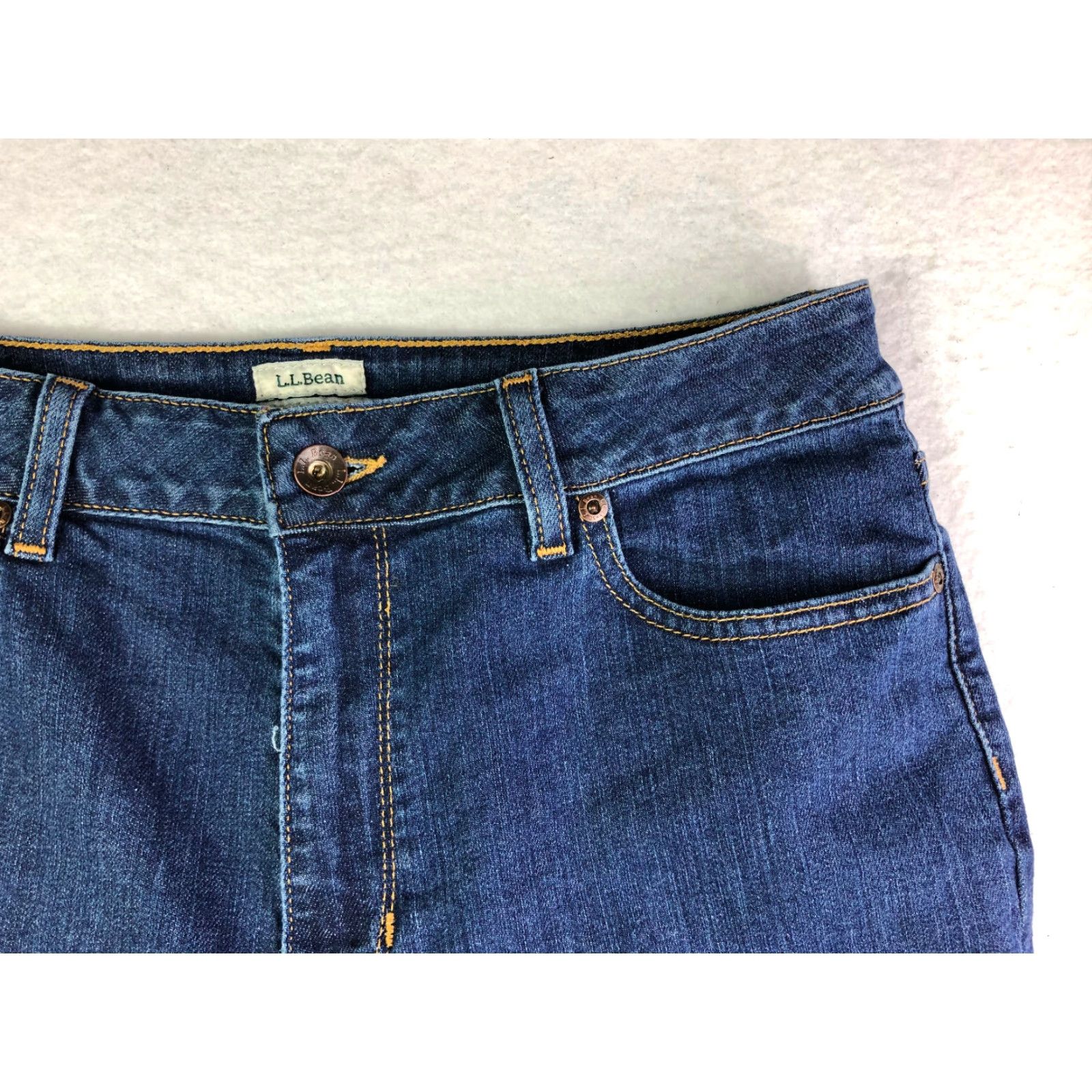 Vintage LL Bean Classic Fit Straight Leg Jeans Womens Size 10 Regular 28x25 Blue Denim Cotton Mid Rise Zip Inseam 25.5 Measured 28x25 Blue Jean LED Size 32" / US 10 / IT 46 - 4 Thumbnail