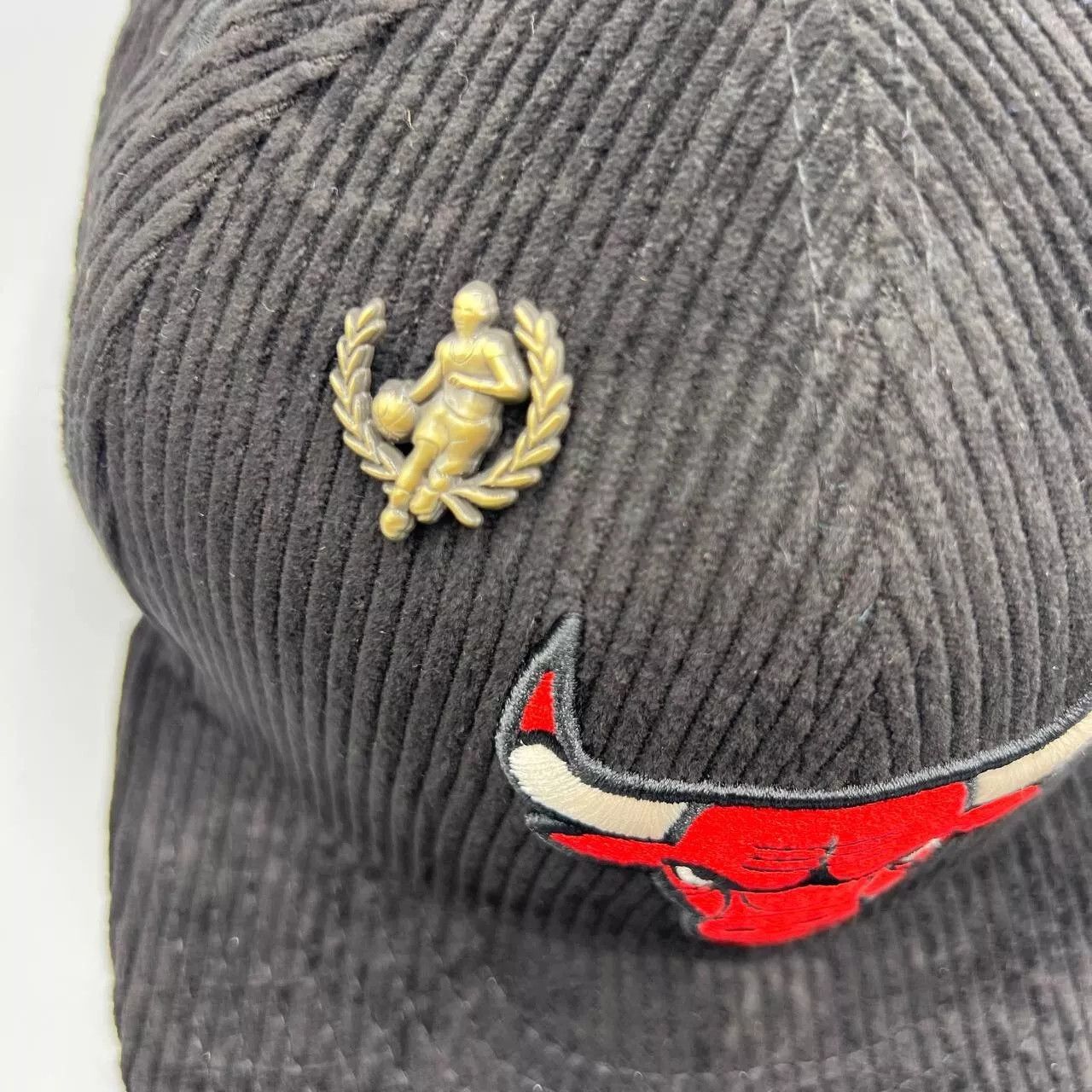 New Era Chicago Bulls Hat Men 7 3/8 Corduroy 59Fifty New Era Fitted Size ONE SIZE - 2 Thumbnail