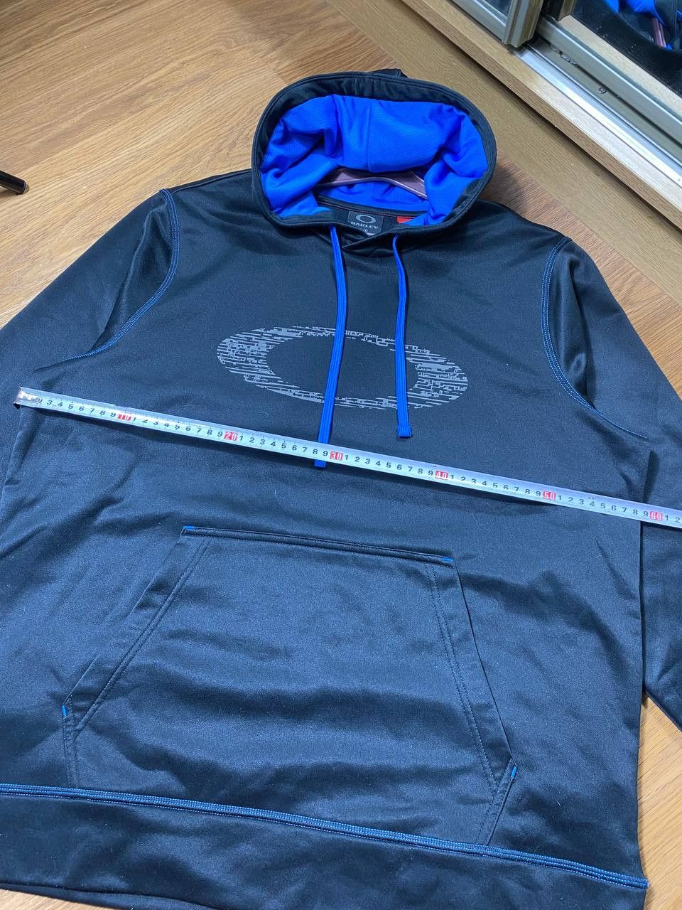 Oakley × Vintage Vintage Oakley Sunglasses Sportswear Hoodie Pullover Size US L / EU 52-54 / 3 - 12 Thumbnail