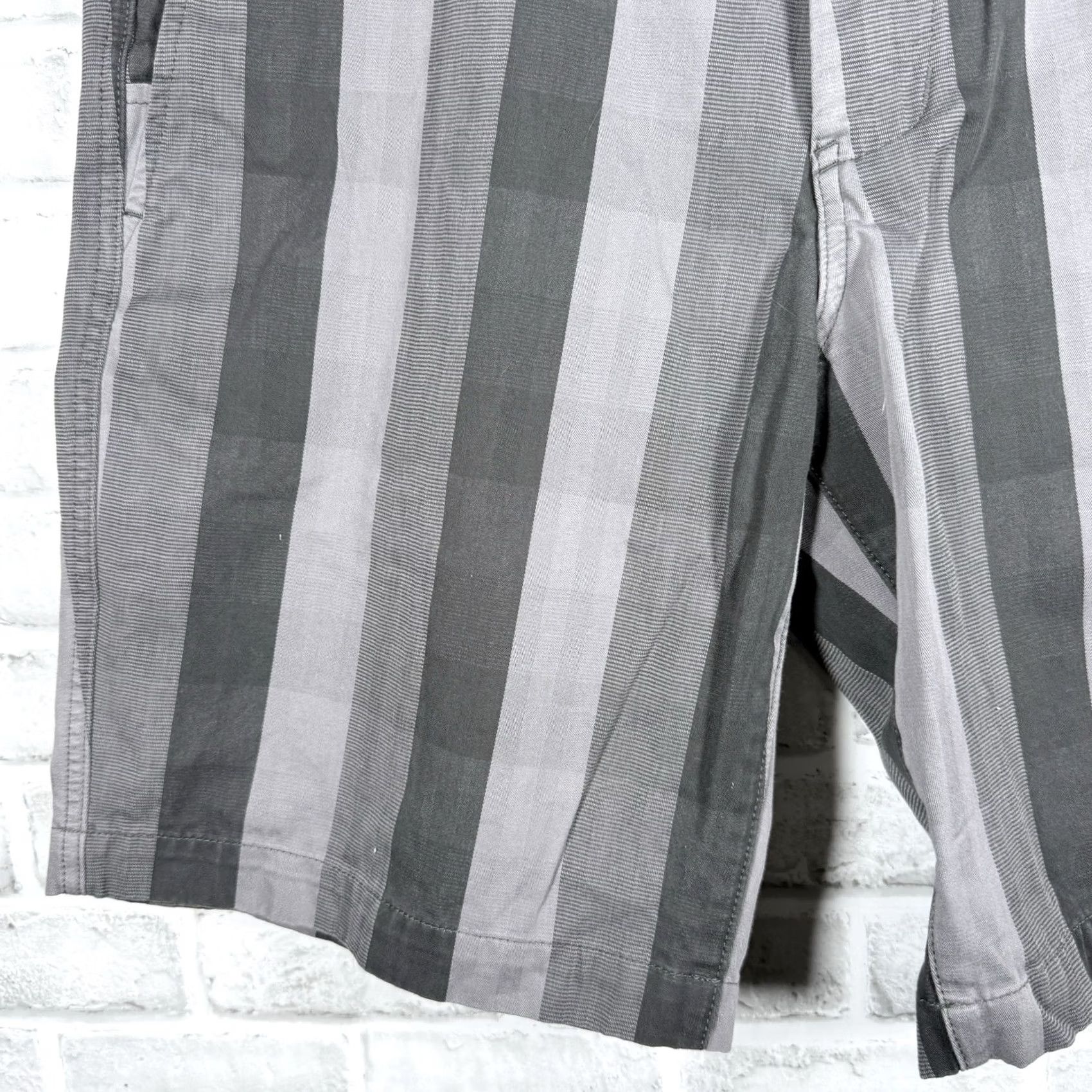 The North Face The North Face Casual Shorts Mens 36 Gray Chino Regular Fit Size US 36 / EU 52 - 3 Thumbnail