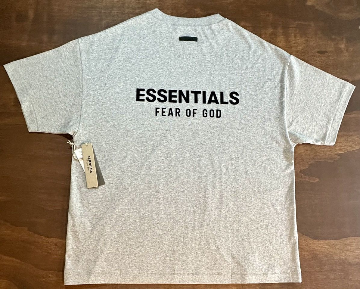 FOG Essentials Fear of God ‘Light Heather’ T-Shirt (FW24)-Small Size US S / EU 44-46 / 1 - 2 Thumbnail