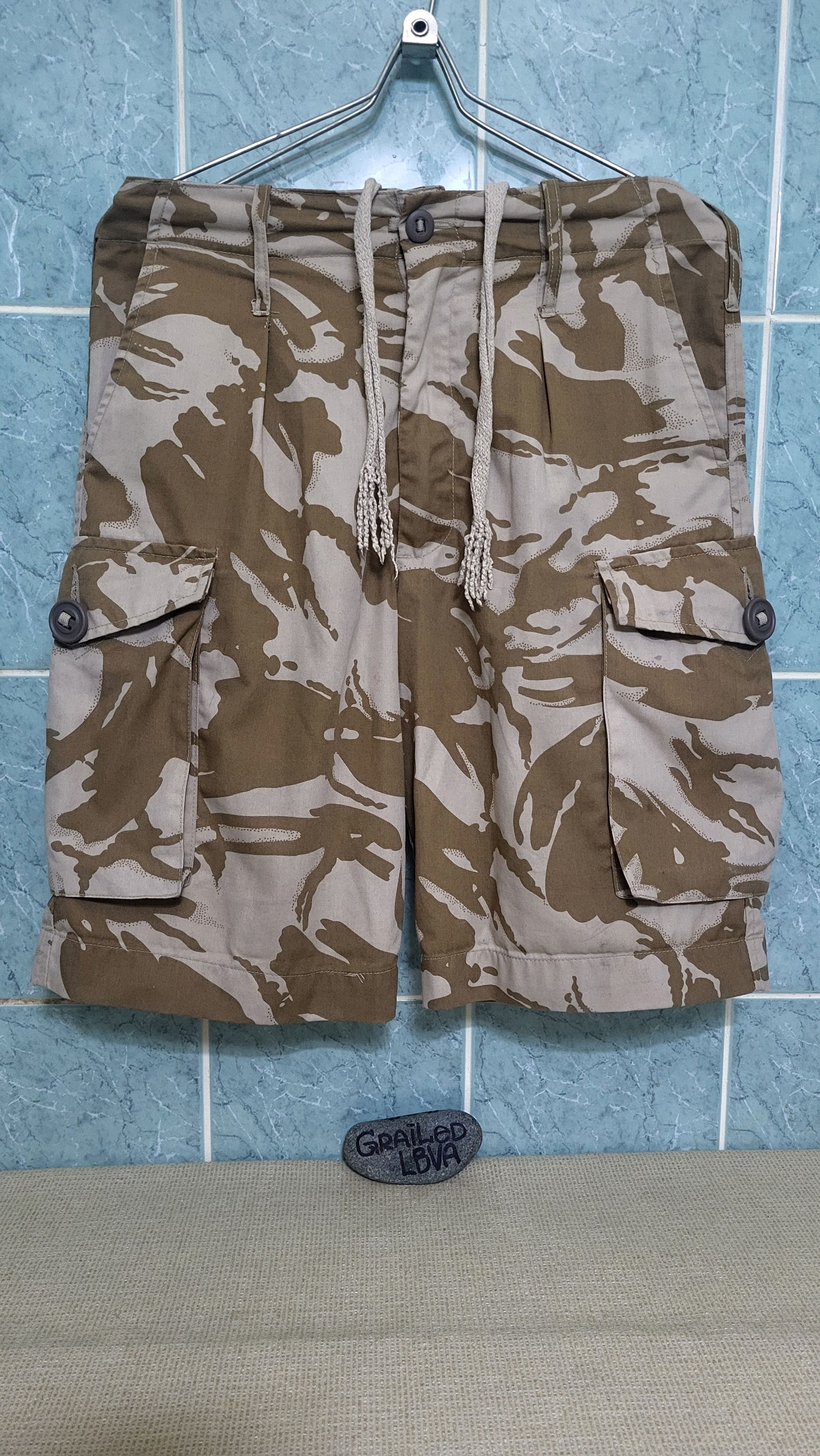 Vintage Military shorts combat desert camo Size US 30 / EU 46 - 1 Thumbnail