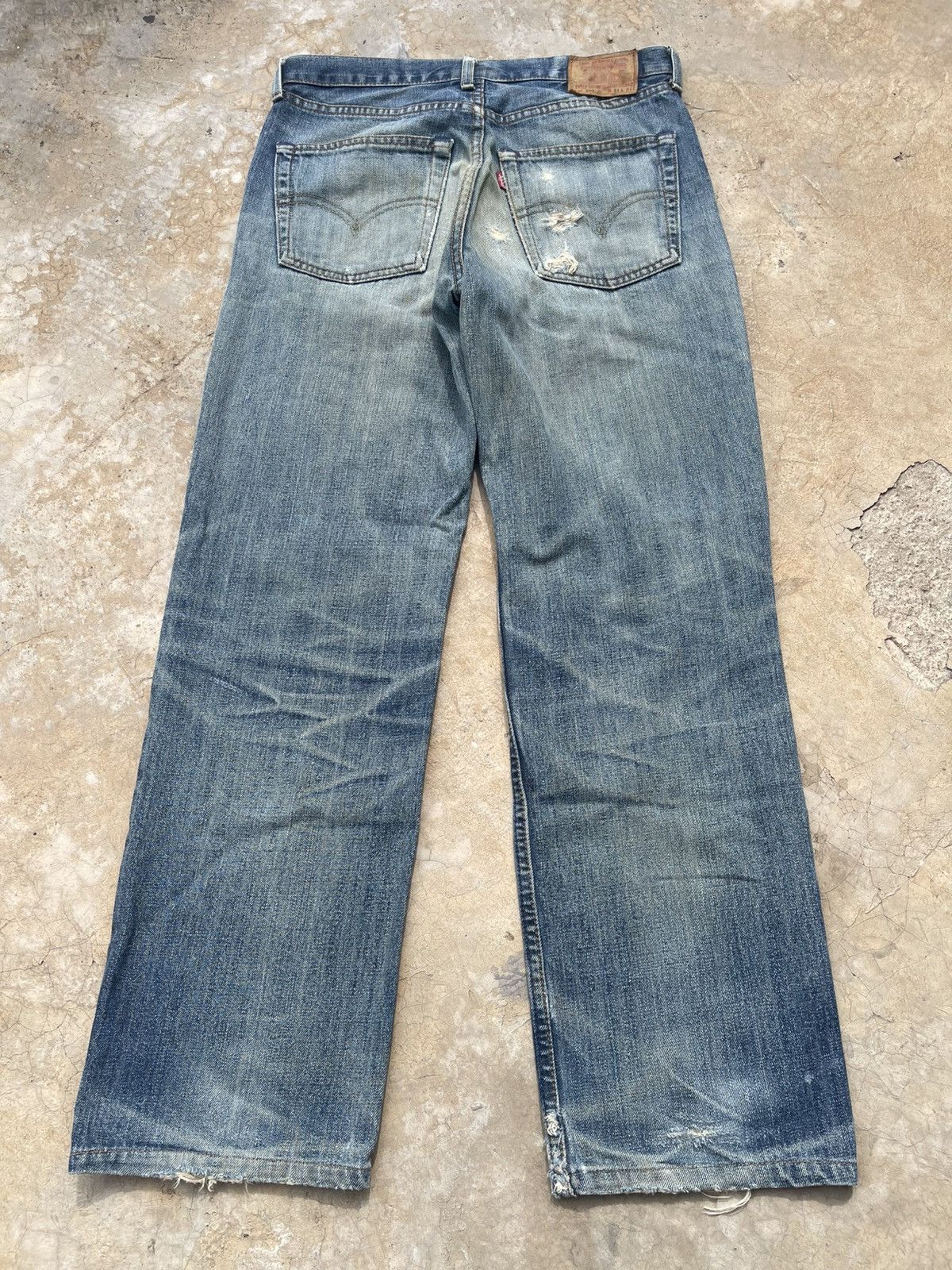Levi's Levi’s 502 Made in Japan Dark Wash Distressed Thrashed Denim Size US 31 - 10 Thumbnail