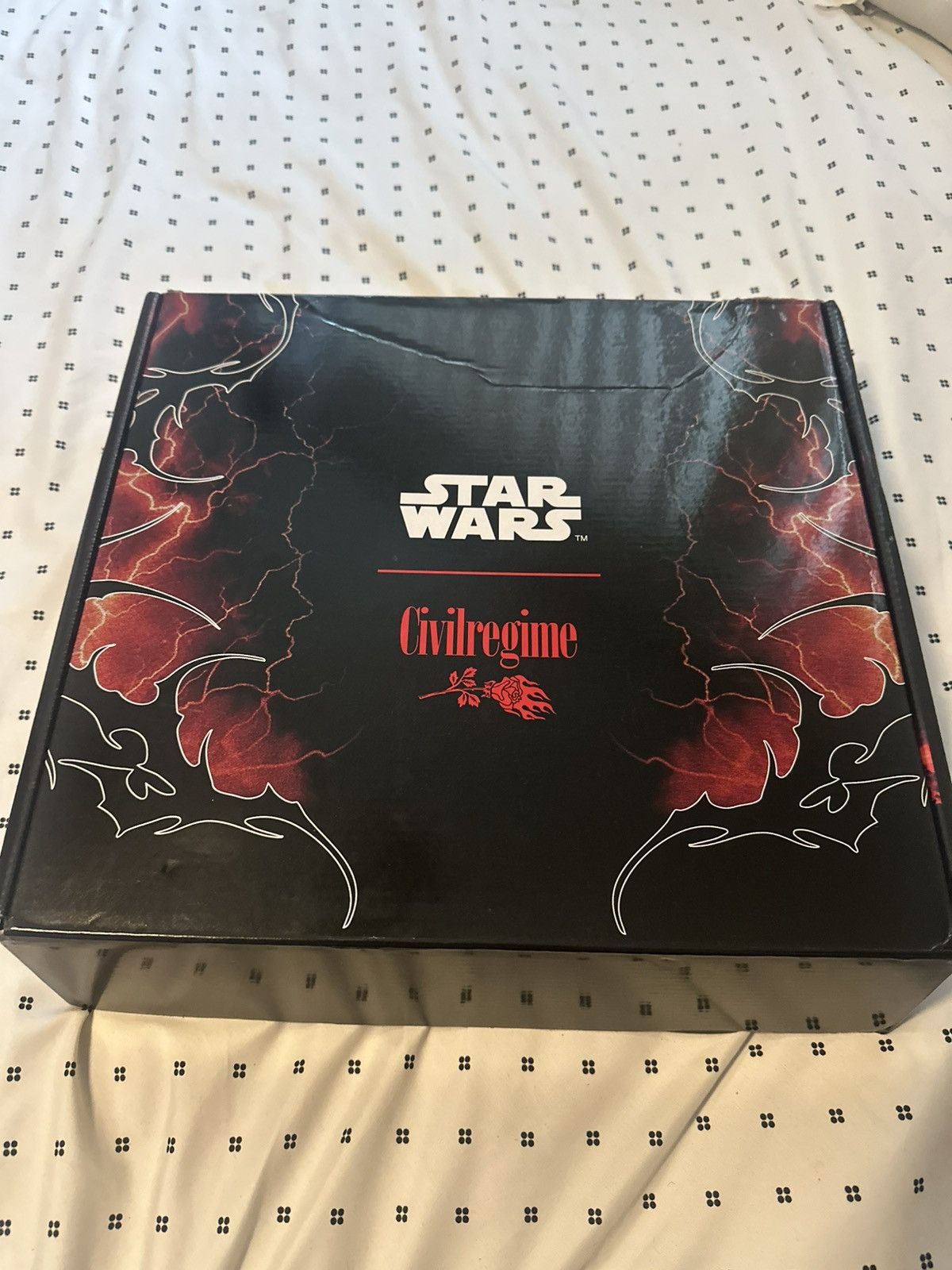 Civil Regime Civil Regime x Starwars Size US L / EU 52-54 / 3 - 1 Thumbnail