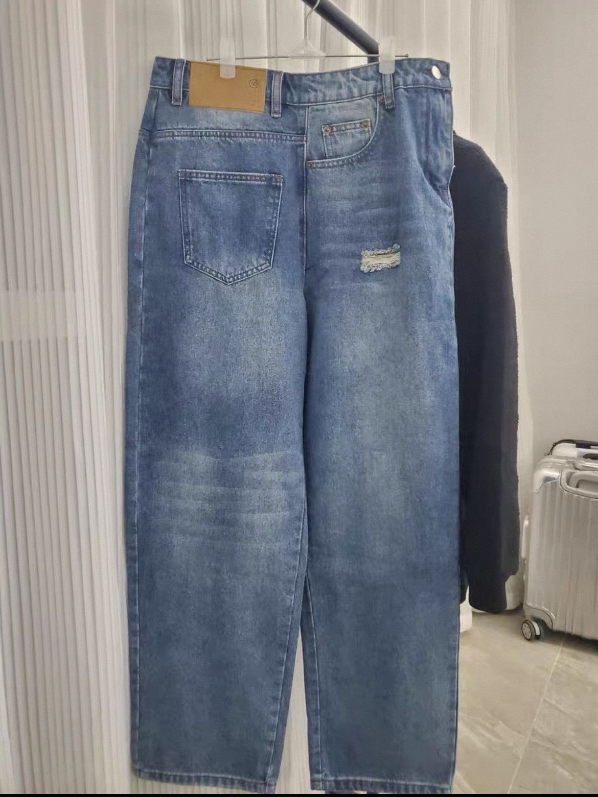 Maison Margiela Maison Margiela Distressed Denim Jeans Size 32 Size US 32 / EU 48 - 1 Thumbnail