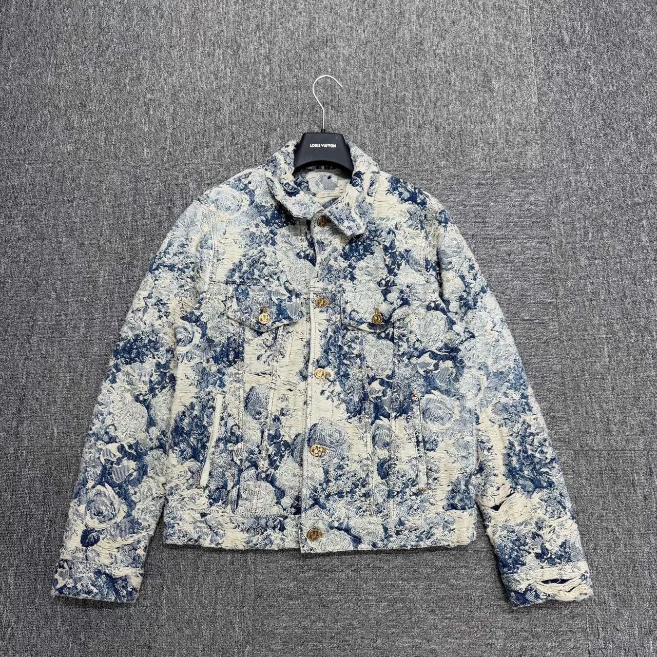 Louis Vuitton louis vuitton floral denim jacket size 44 Size US L / EU 52-54 / 3 - 1 Thumbnail