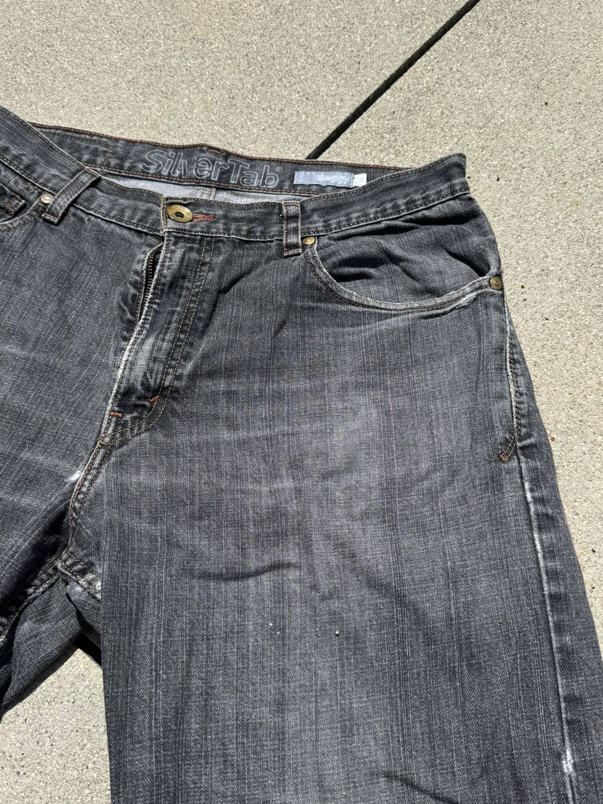 Levi's Dark Gray Levi Silver Tabs Size US 34 / EU 50 - 4 Thumbnail