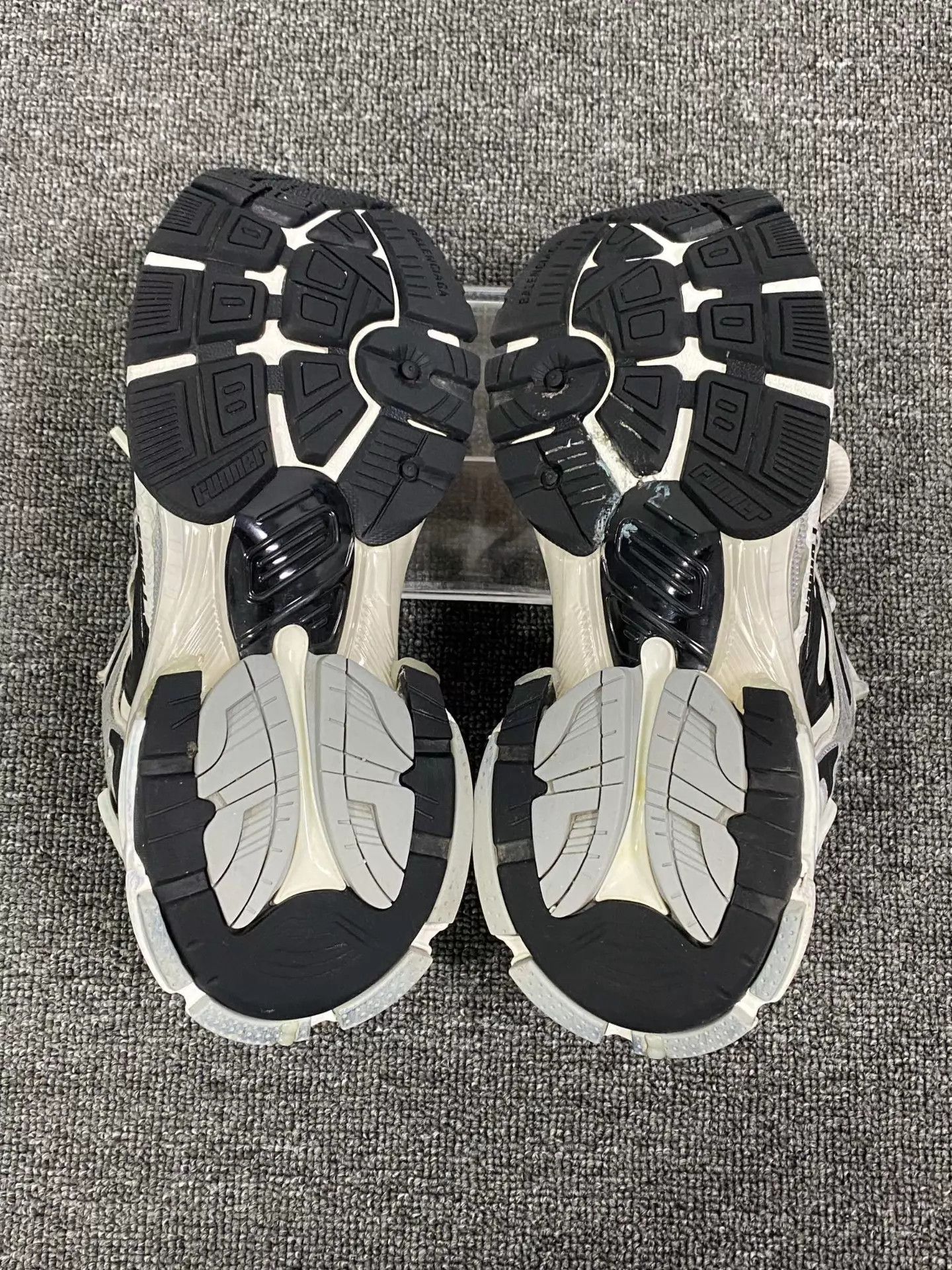 Balenciaga Balenciaga Women's Runner 37 98 New Size US 7 / IT 37 - 6 Thumbnail