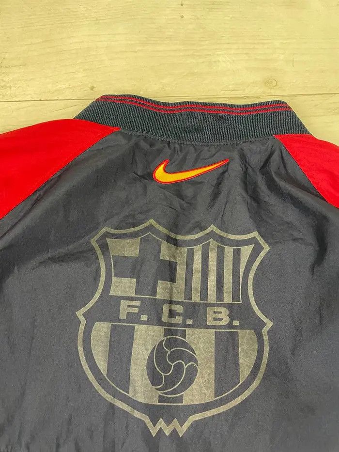Nike Vintage Nike Barcelona 2002-03 Track Jacket Football Soccer Size US L / EU 52-54 / 3 - 13 Thumbnail
