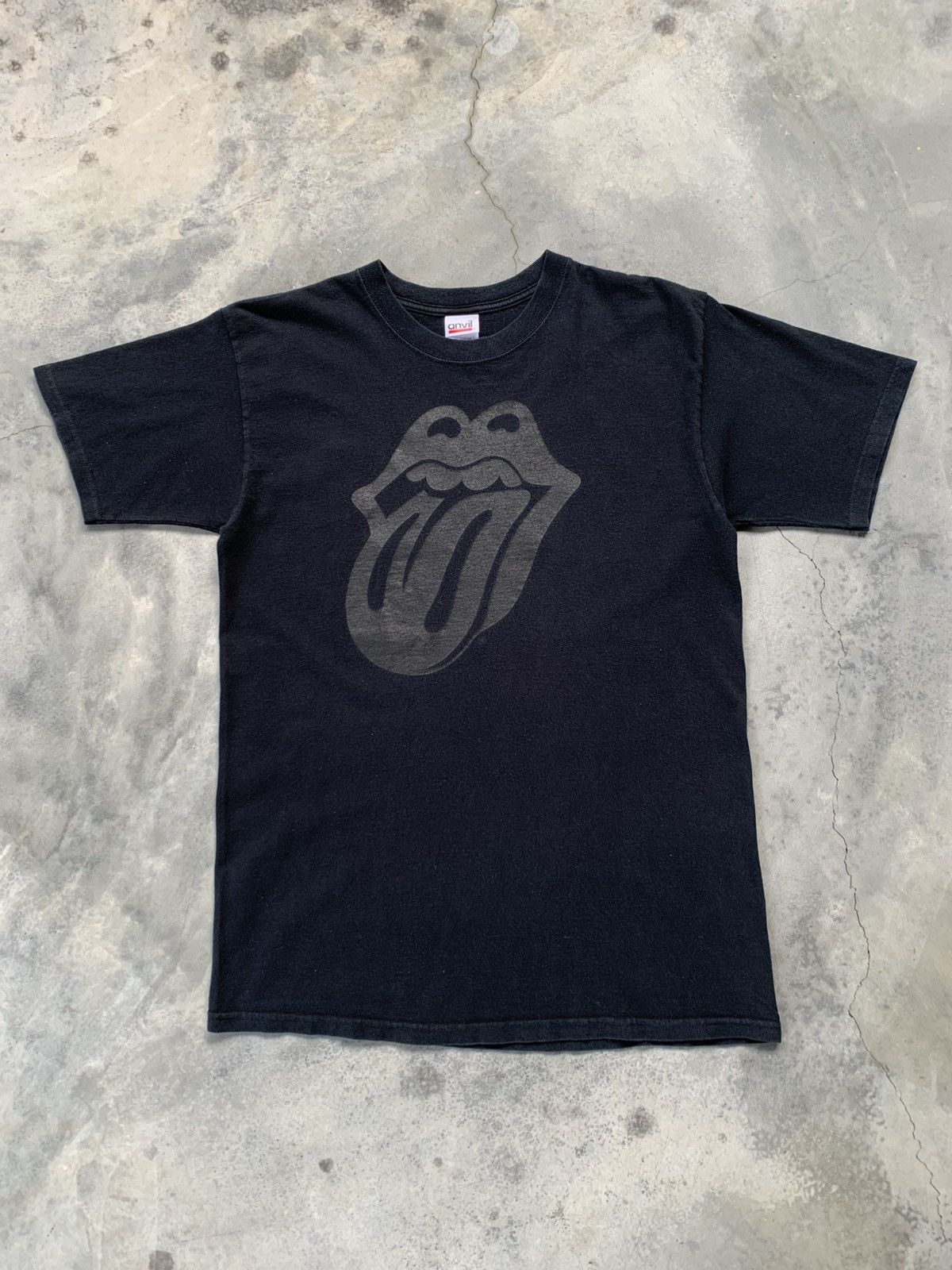Band Tees Vintage 2006 The Rolling Stone Tongue All Black Tour Tshirt Size US L / EU 52-54 / 3 - 3 Thumbnail