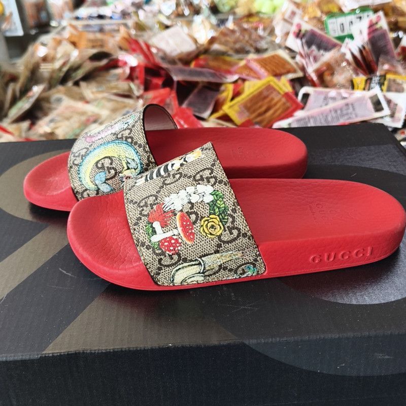 Gucci Gucci Children's Red Mushroom Print Slide Sandals -2508 Size US 11.5 / EU 44-45 - 1 Thumbnail