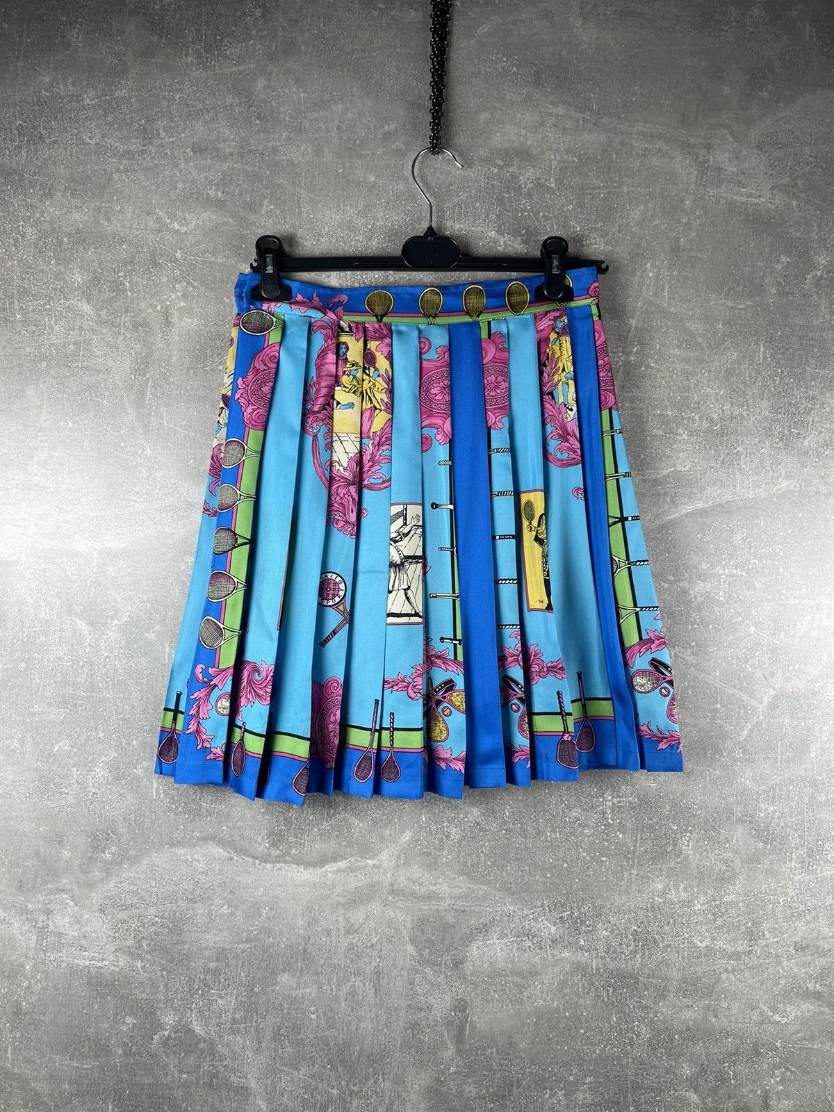 Versace Versace Sport Vintage Pleated Archives Silk Skirt Graphic Size 30" / US 8 / IT 44 - 7 Thumbnail