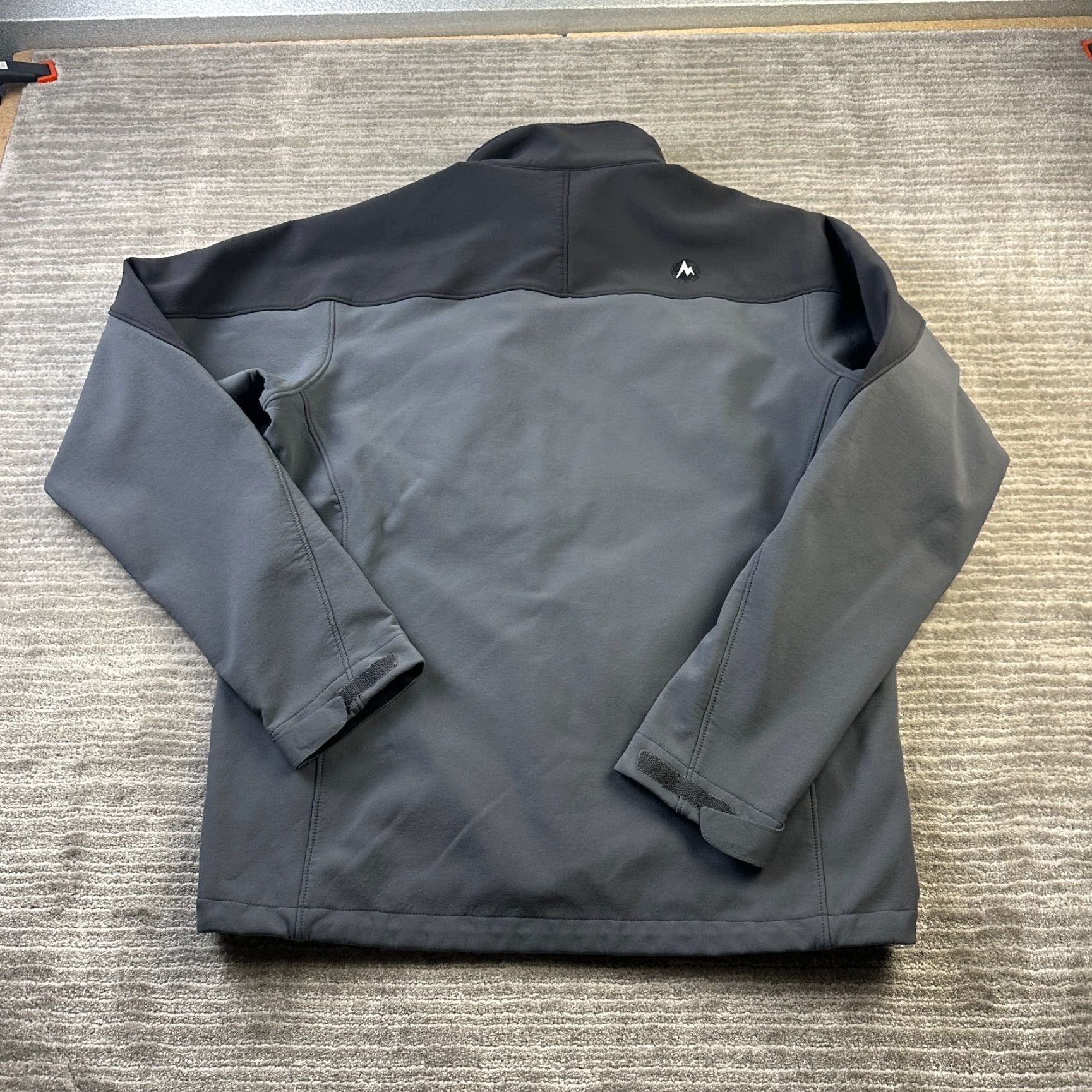 Marmot Marmot Jacket Mens Medium Gray Full Zip Outdoors Hiking Windbreaker Casual Travel - Outdoor Mens Regular Size M Gray Solid Full Zip Jacket Size US M / EU 48-50 / 2 - 2 Thumbnail