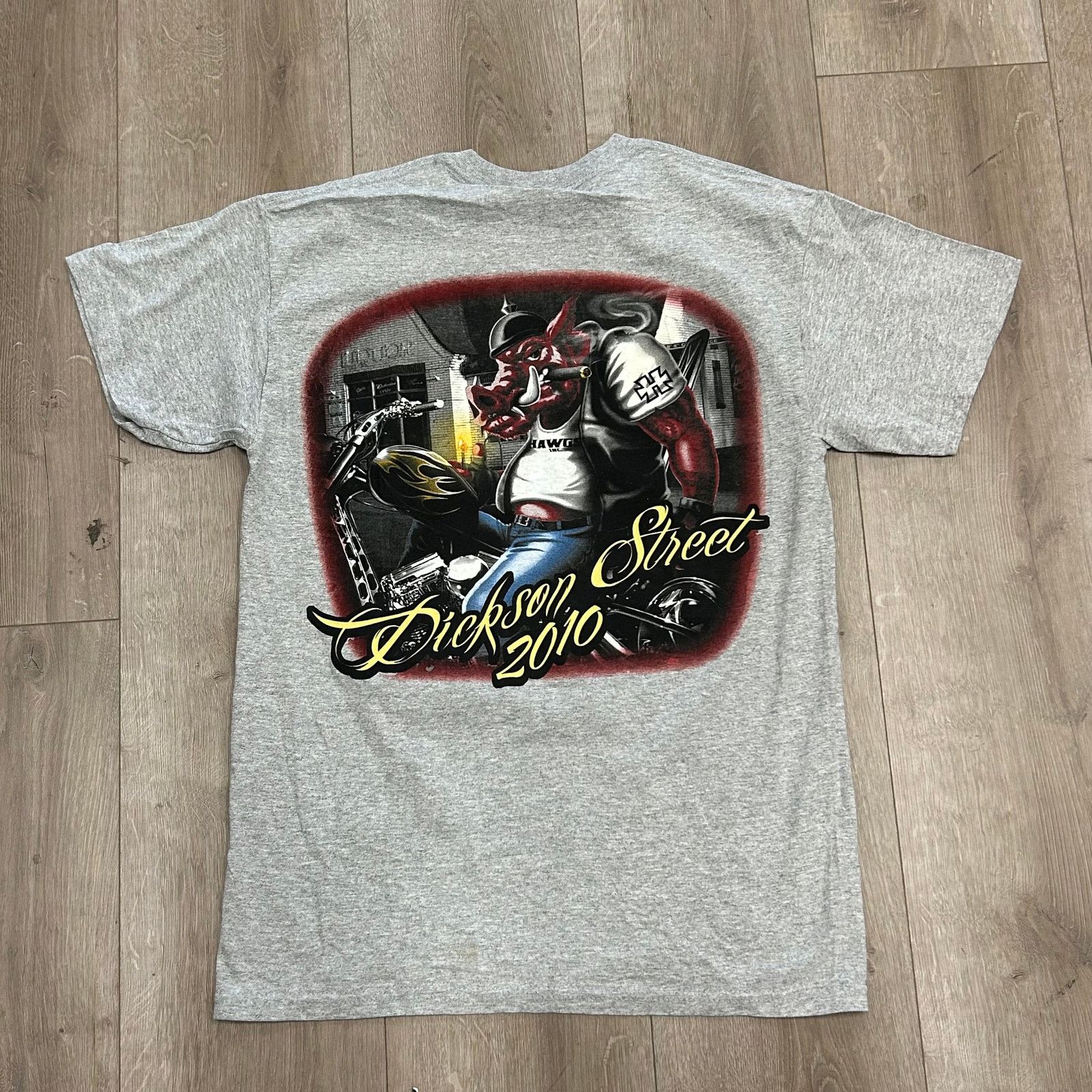Harley Davidson 2010 Hawgs Dickson Street Motorcycle Gray Tee T Shirt Medium Size US M / EU 48-50 / 2 - 1 Thumbnail