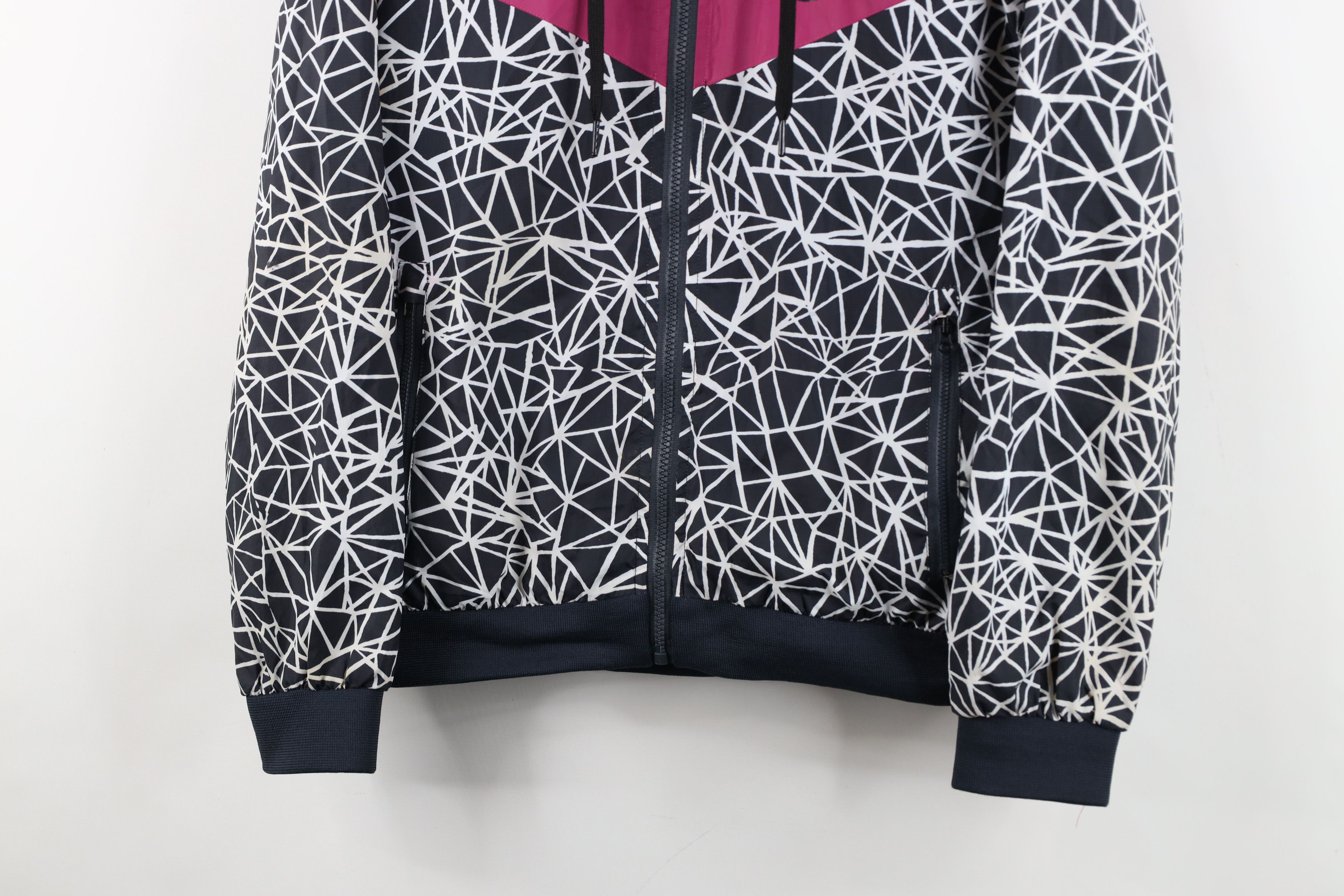 Nike Vintage Nike Geometric Hooded Windrunner Windbreaker Jacket Size M / US 6-8 / IT 42-44 - 3 Thumbnail