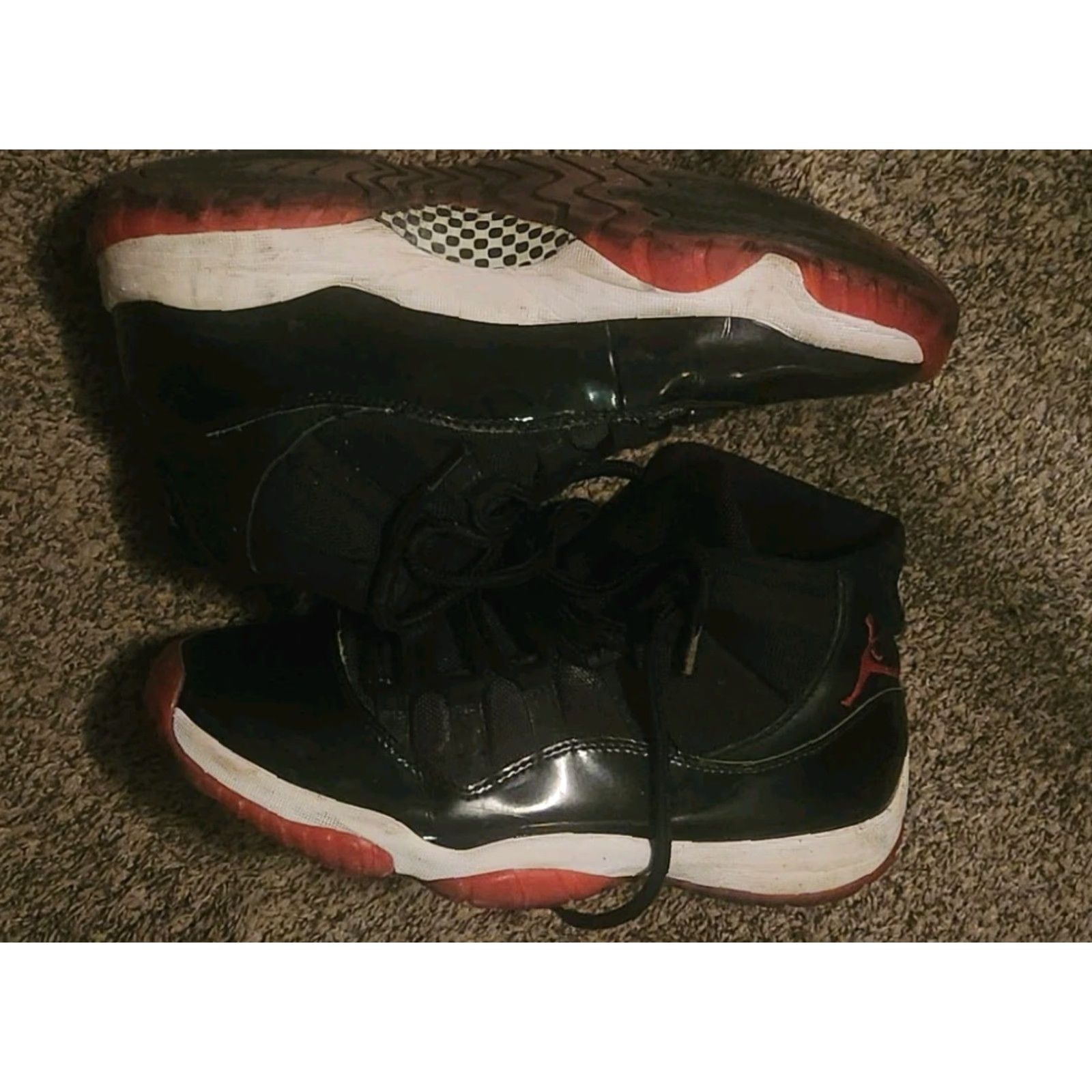 Jordan Brand Jordan Air 11 Retro High OG Bred Sneaker Mens 10.5 Black Patent Leather 2019 High Top Shoes Size US 11 / EU 44 - 2 Thumbnail